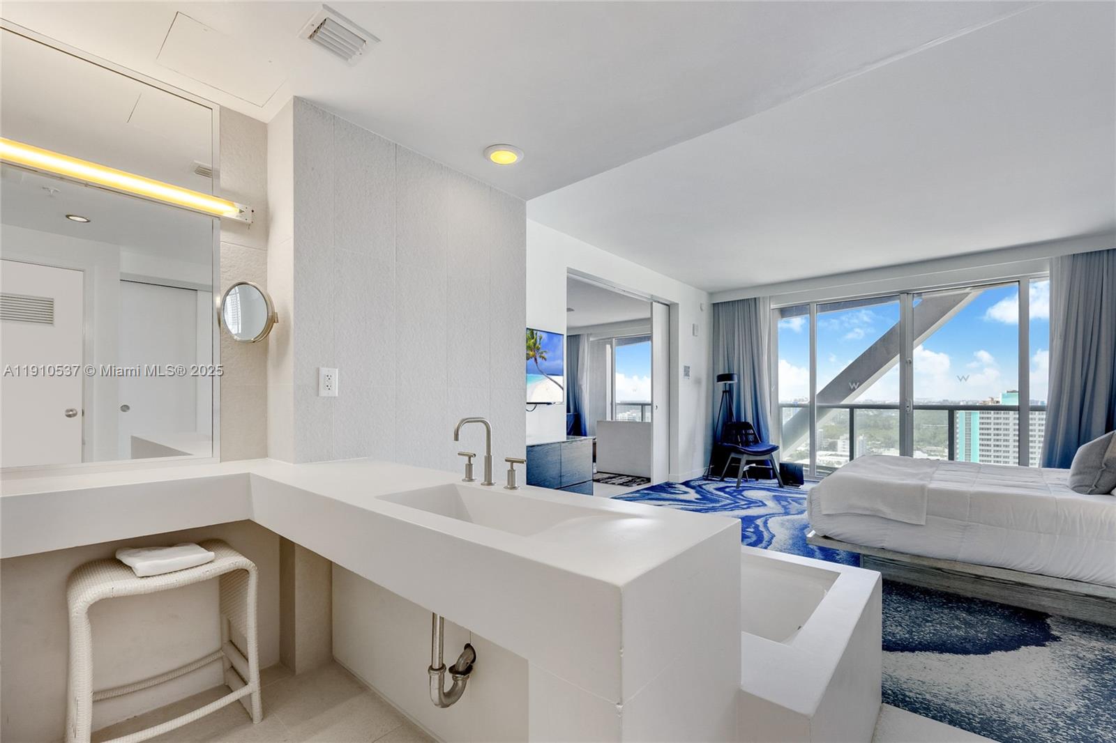 FORT LAUDERDALE RESIDENCE - Residential