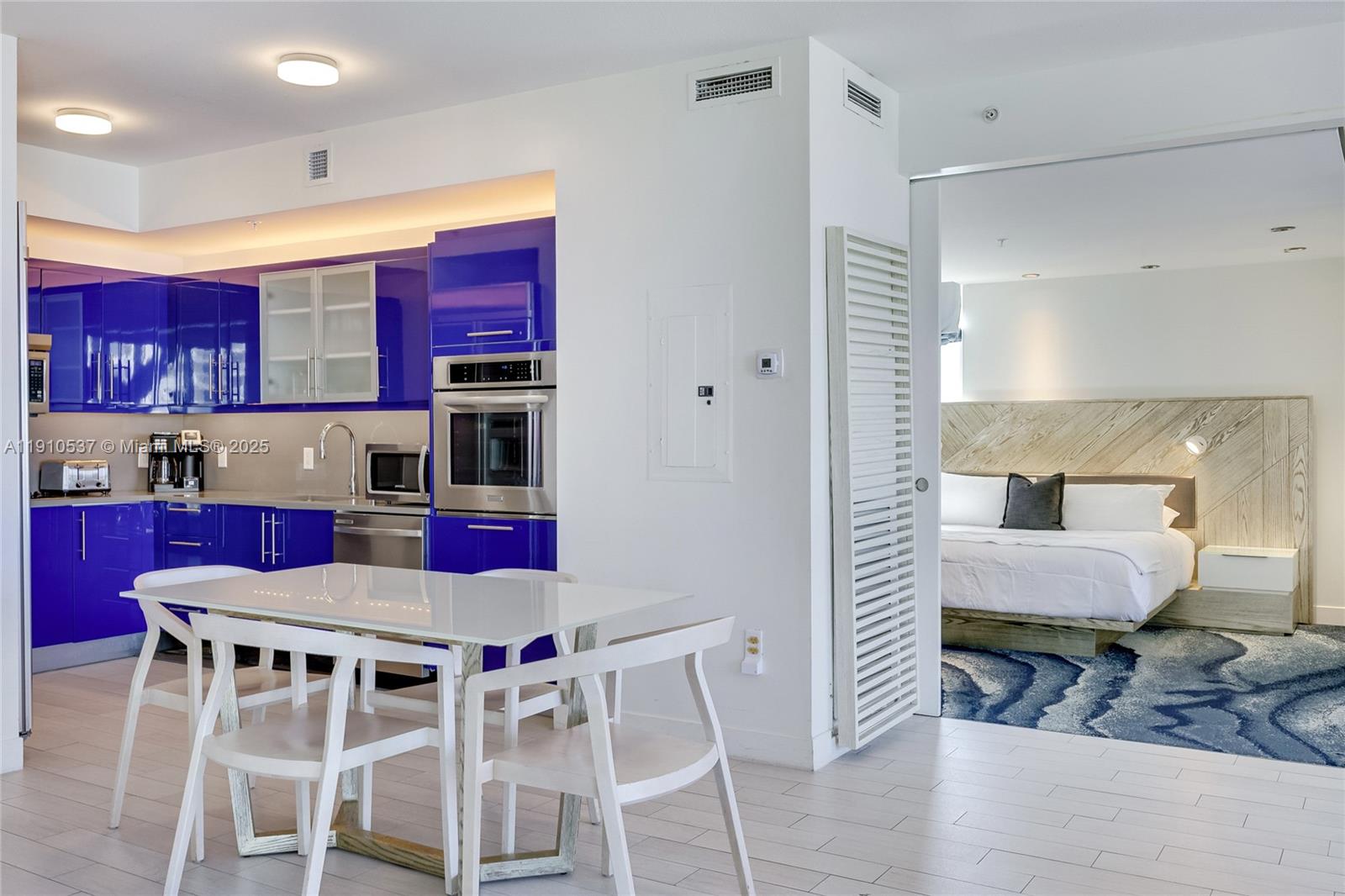 FORT LAUDERDALE RESIDENCE - Residential