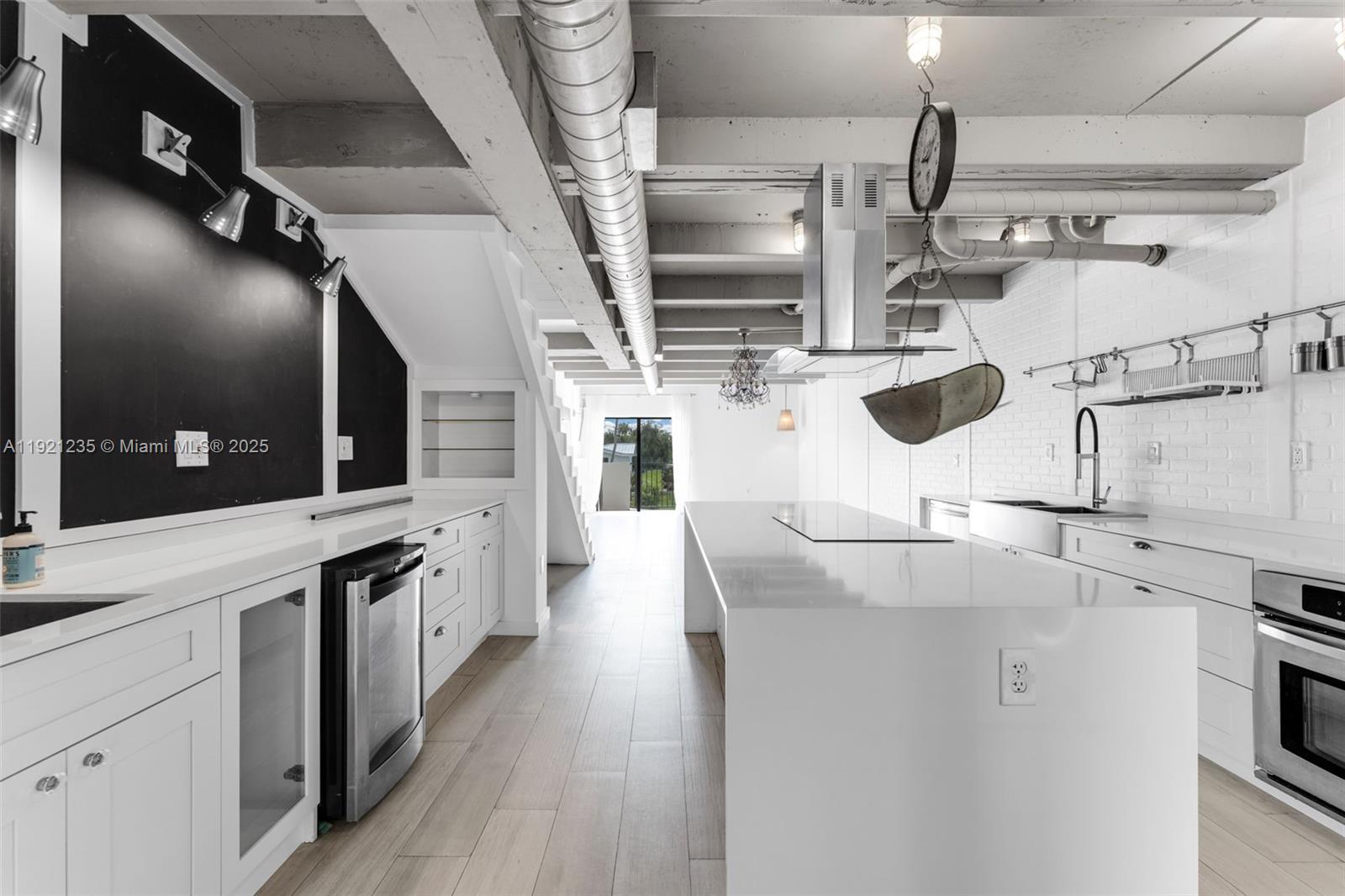GABLES HARBOUR CONDO APTS - Residential