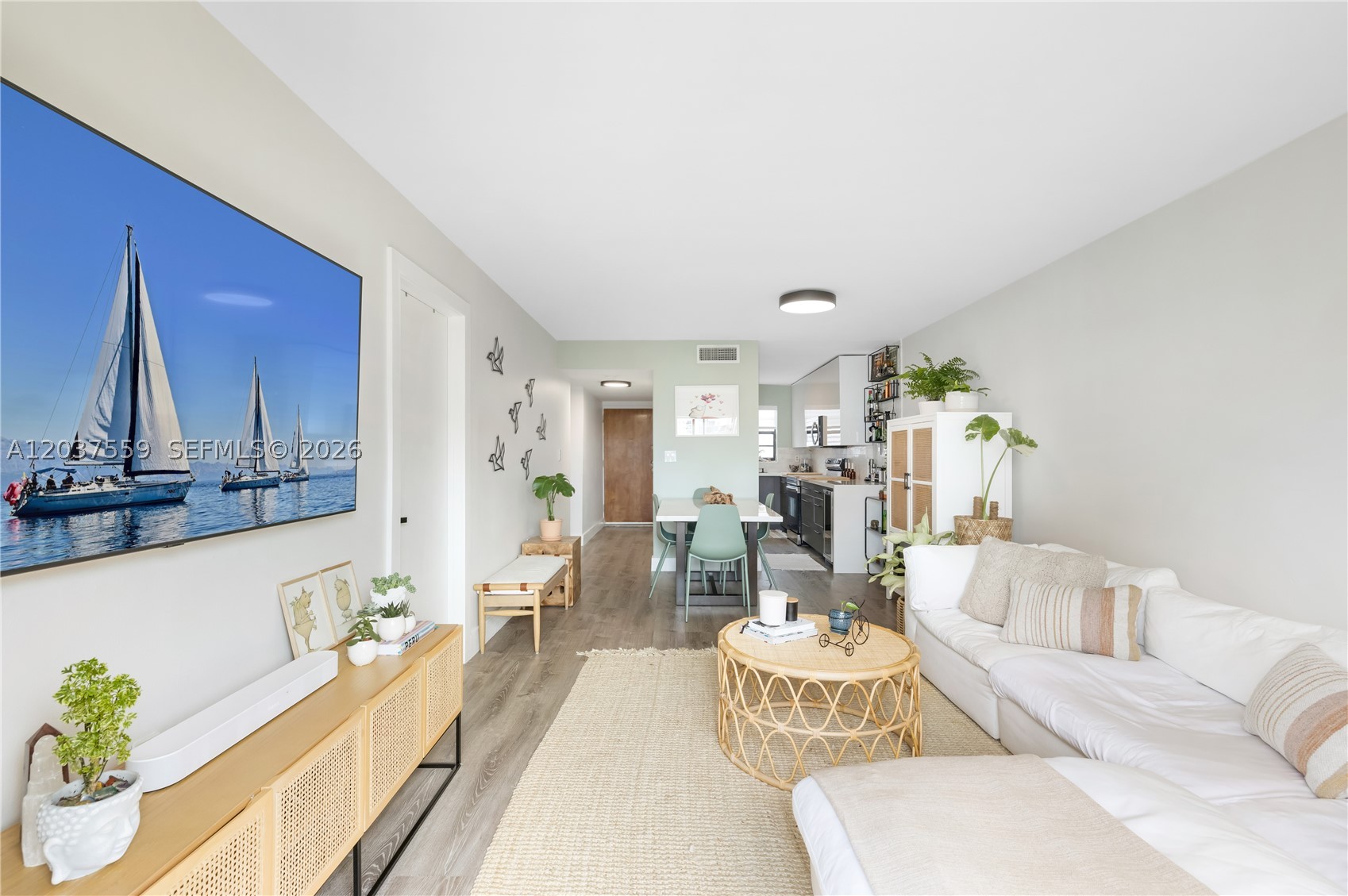 LINCOLN WEST GARDENS COND - Residential Lease