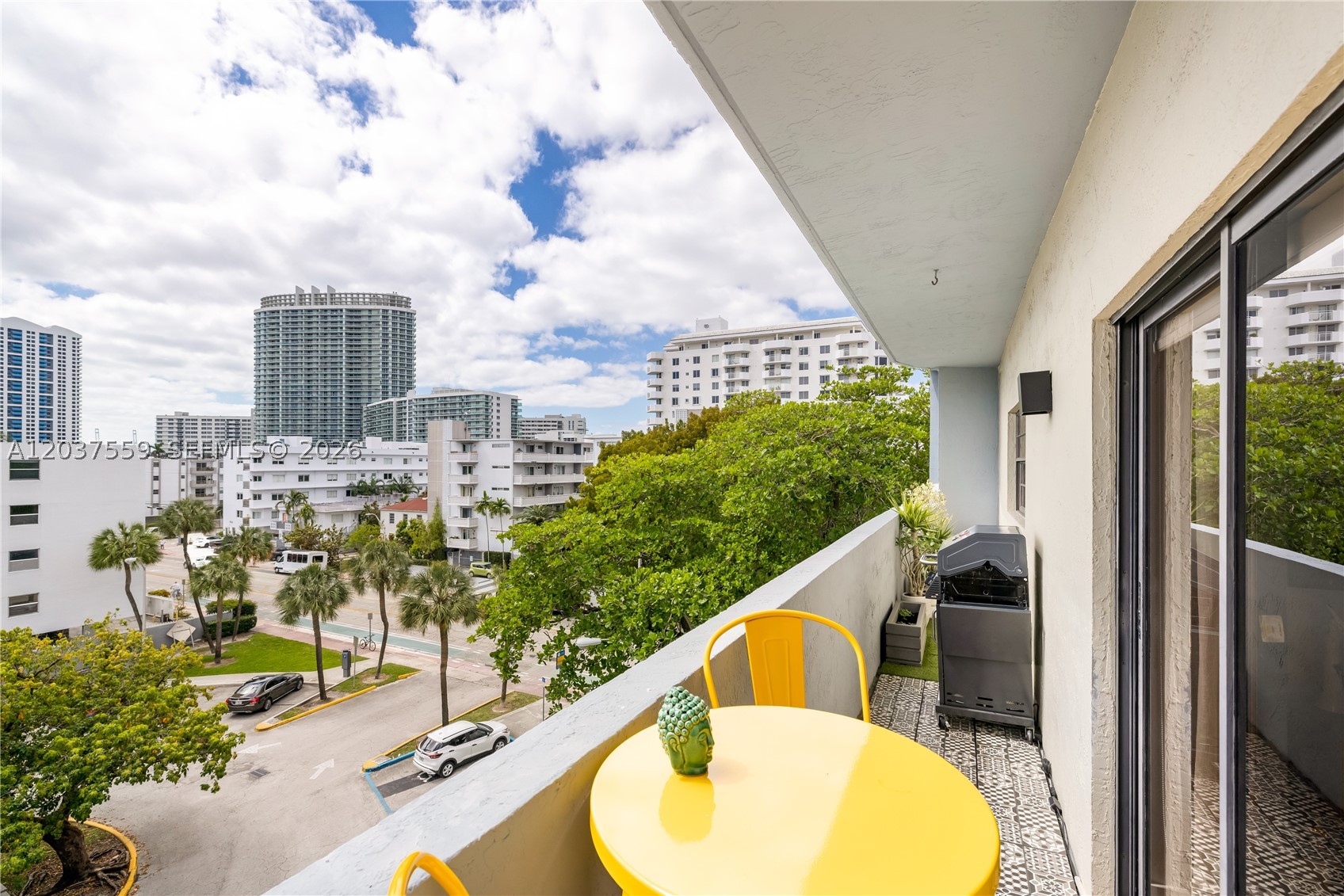 LINCOLN WEST GARDENS COND - Residential Lease