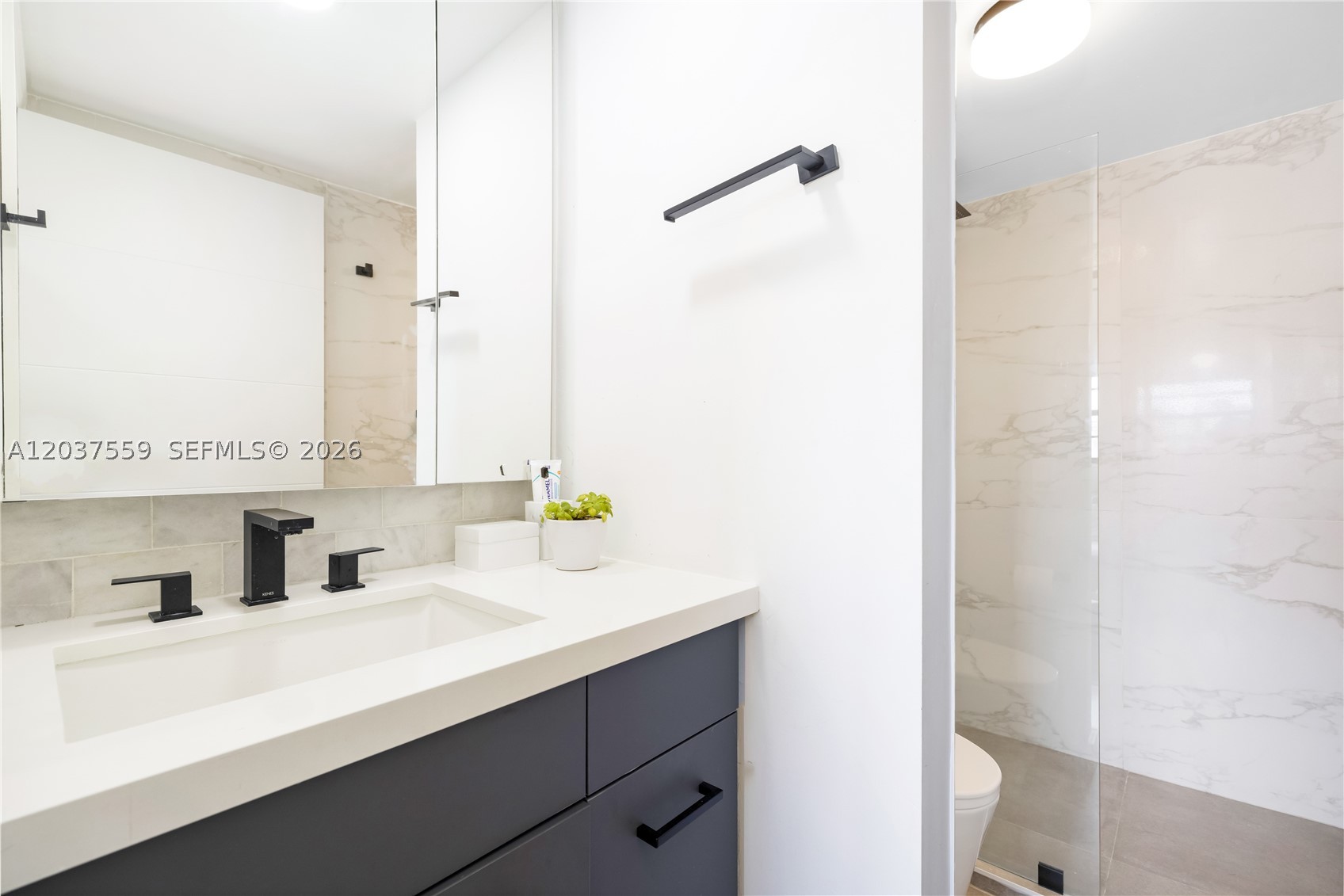 LINCOLN WEST GARDENS COND - Residential Lease
