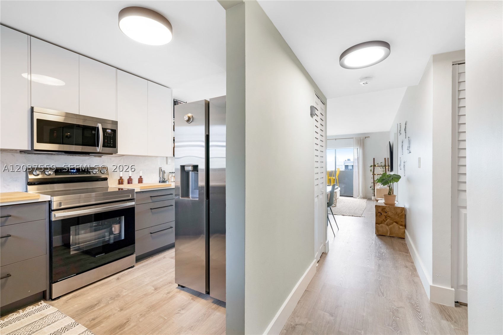LINCOLN WEST GARDENS COND - Residential Lease