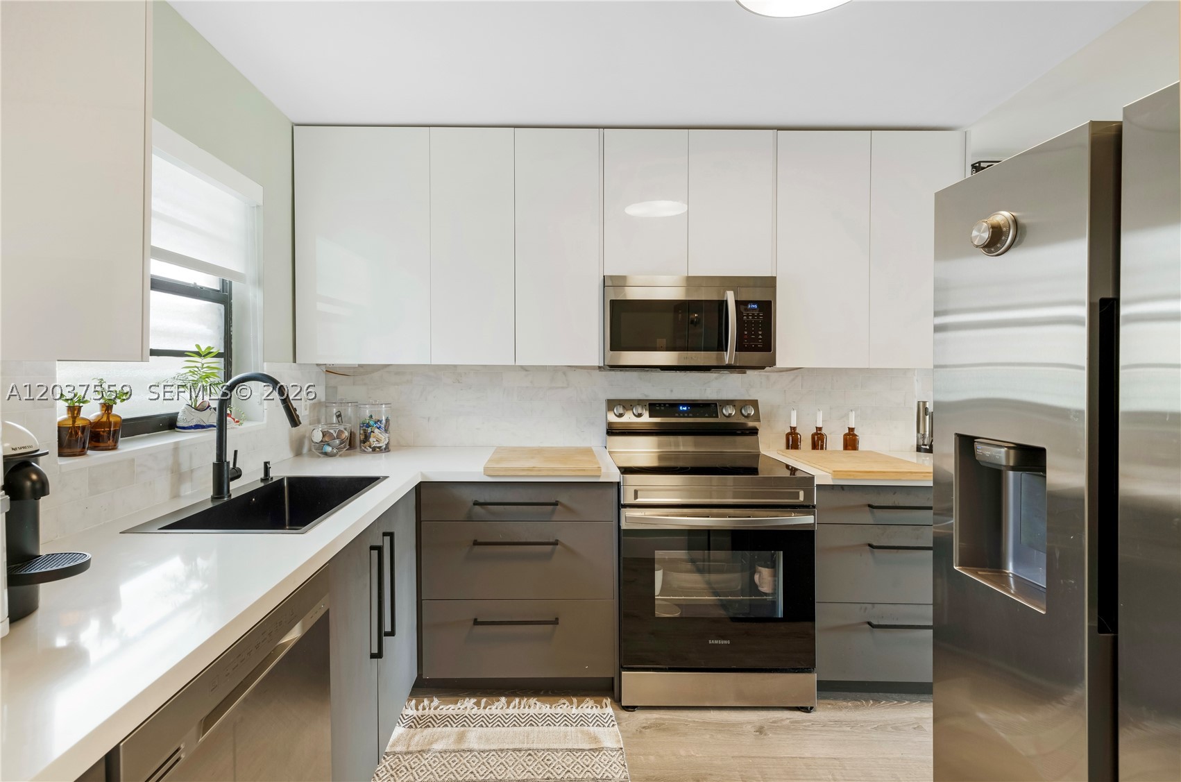 LINCOLN WEST GARDENS COND - Residential Lease