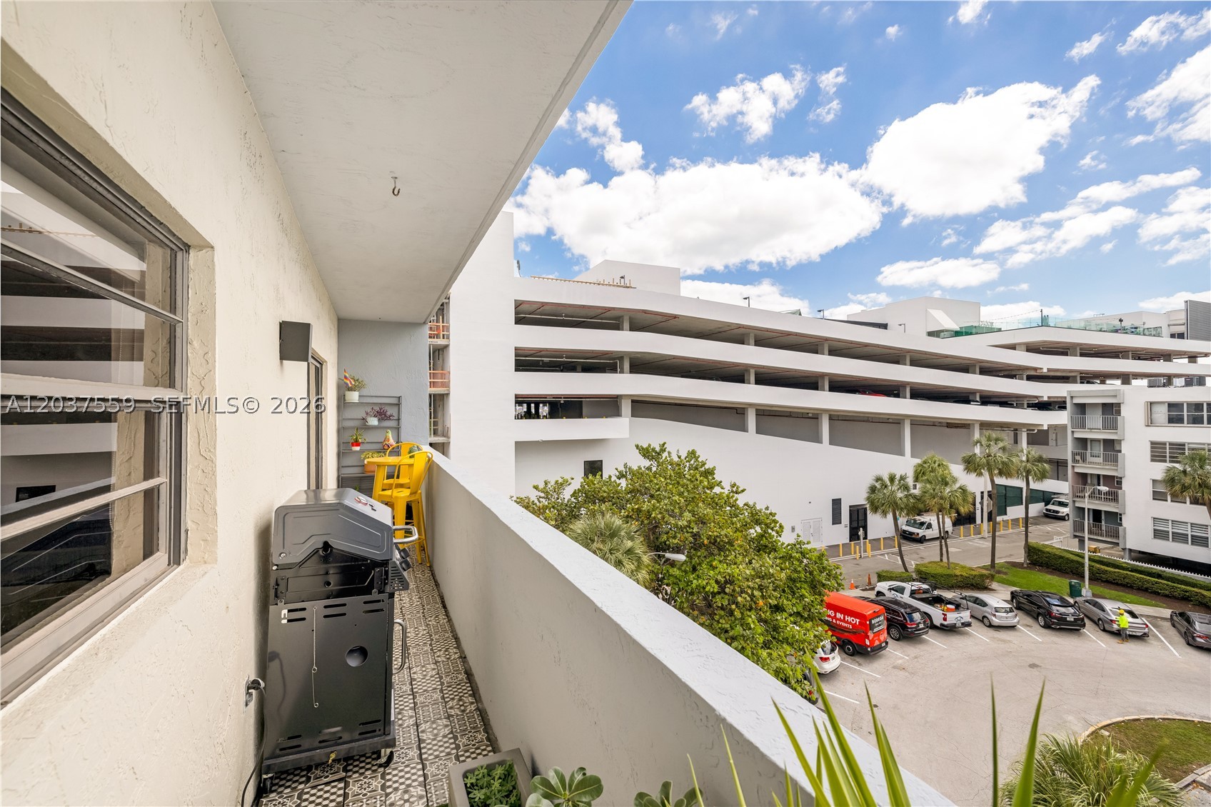 LINCOLN WEST GARDENS COND - Residential Lease