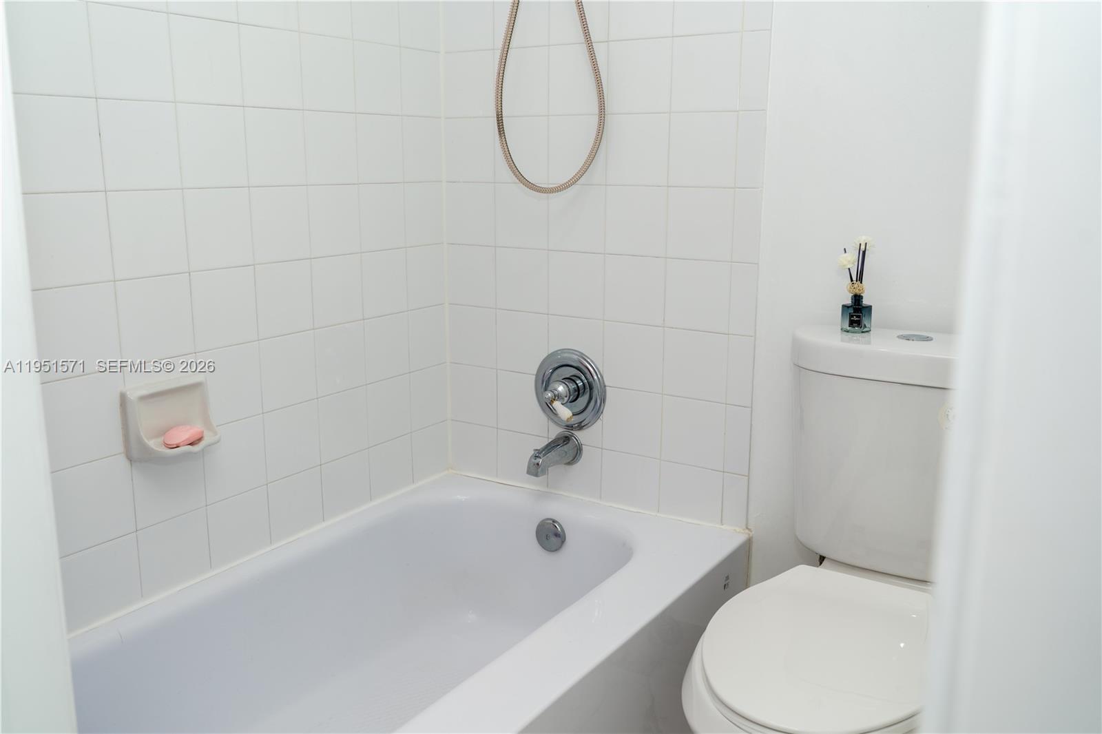 SANDALWOOD CONDO APTS - Residential