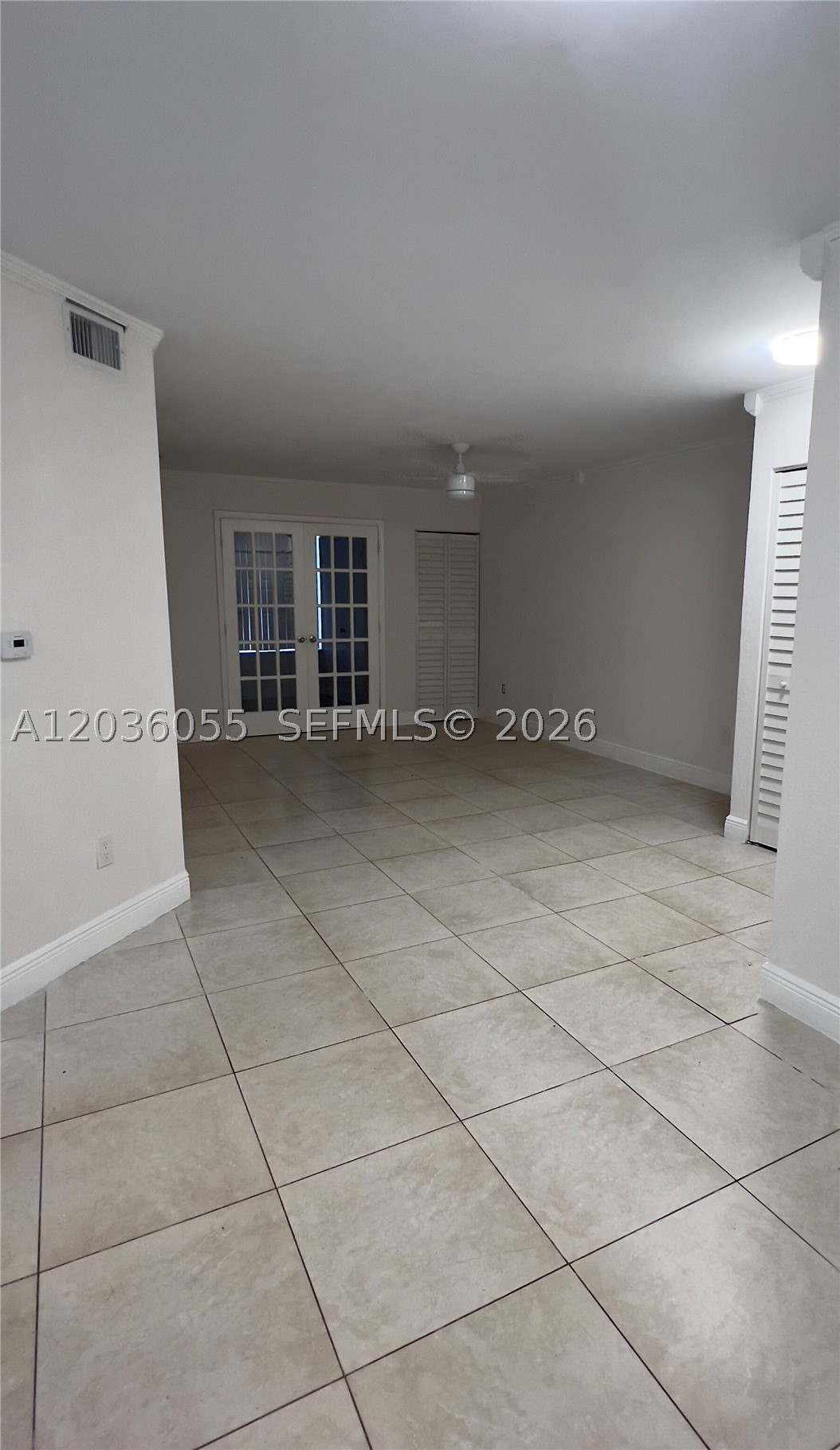 LAKEVIEW CLUB CONDO - Residential Lease