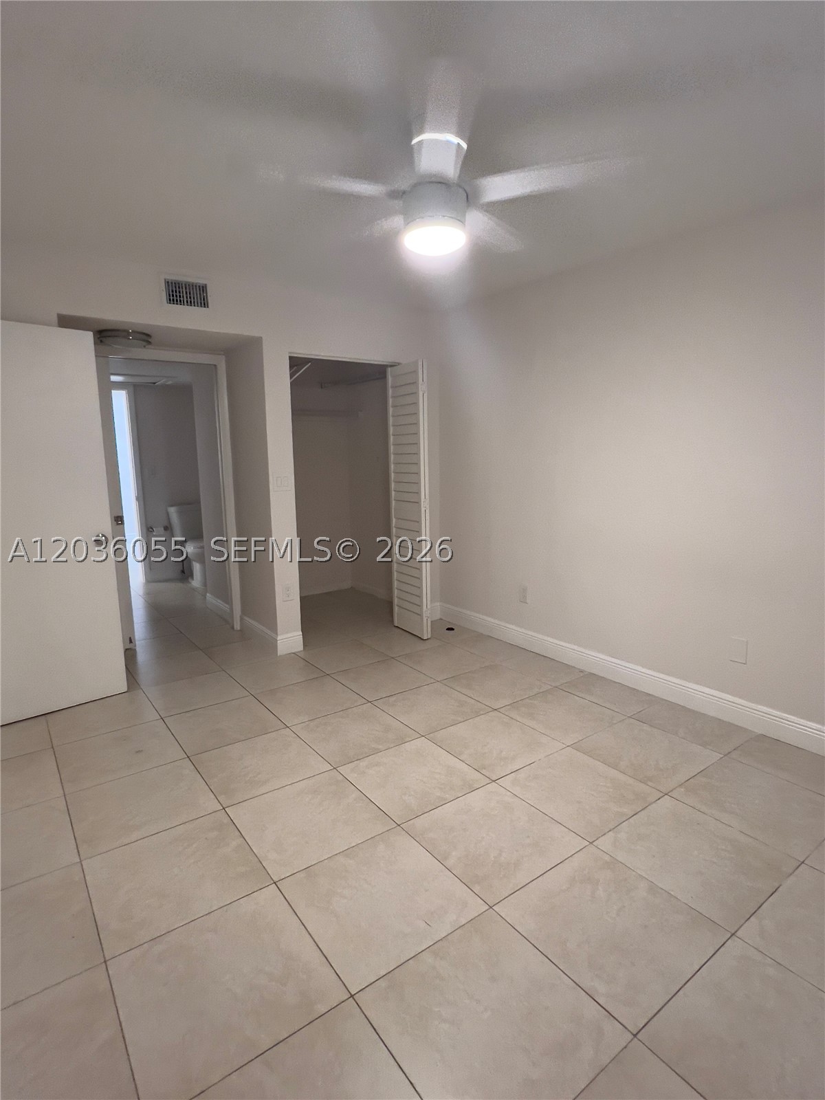 LAKEVIEW CLUB CONDO - Residential Lease