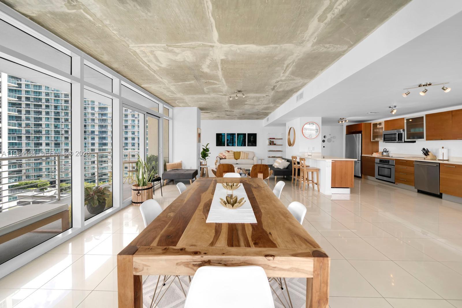 MIDBLOCK MIAMI CONDO - Residential