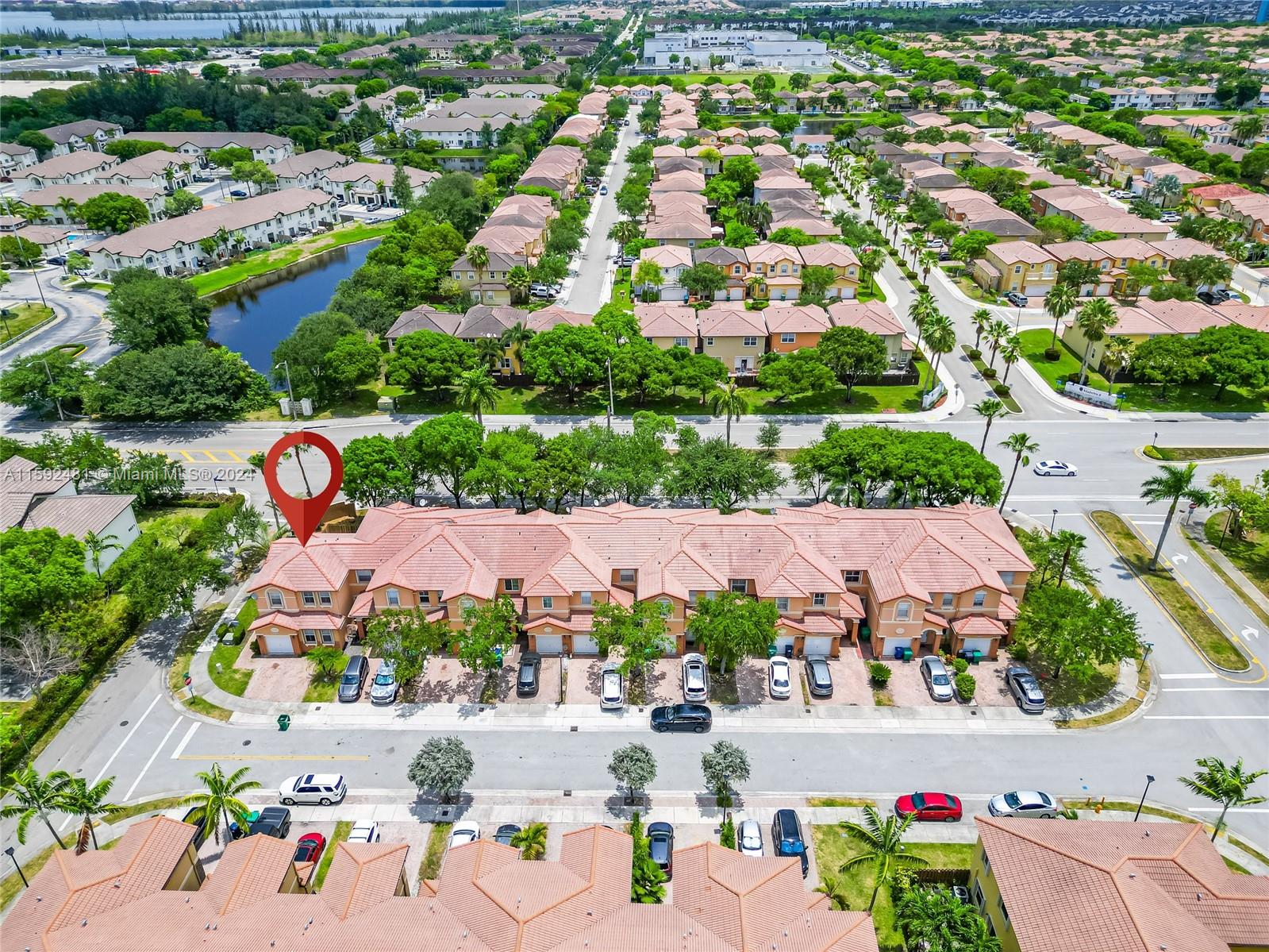 ISLANDS AT DORAL NORTHWES - Residential