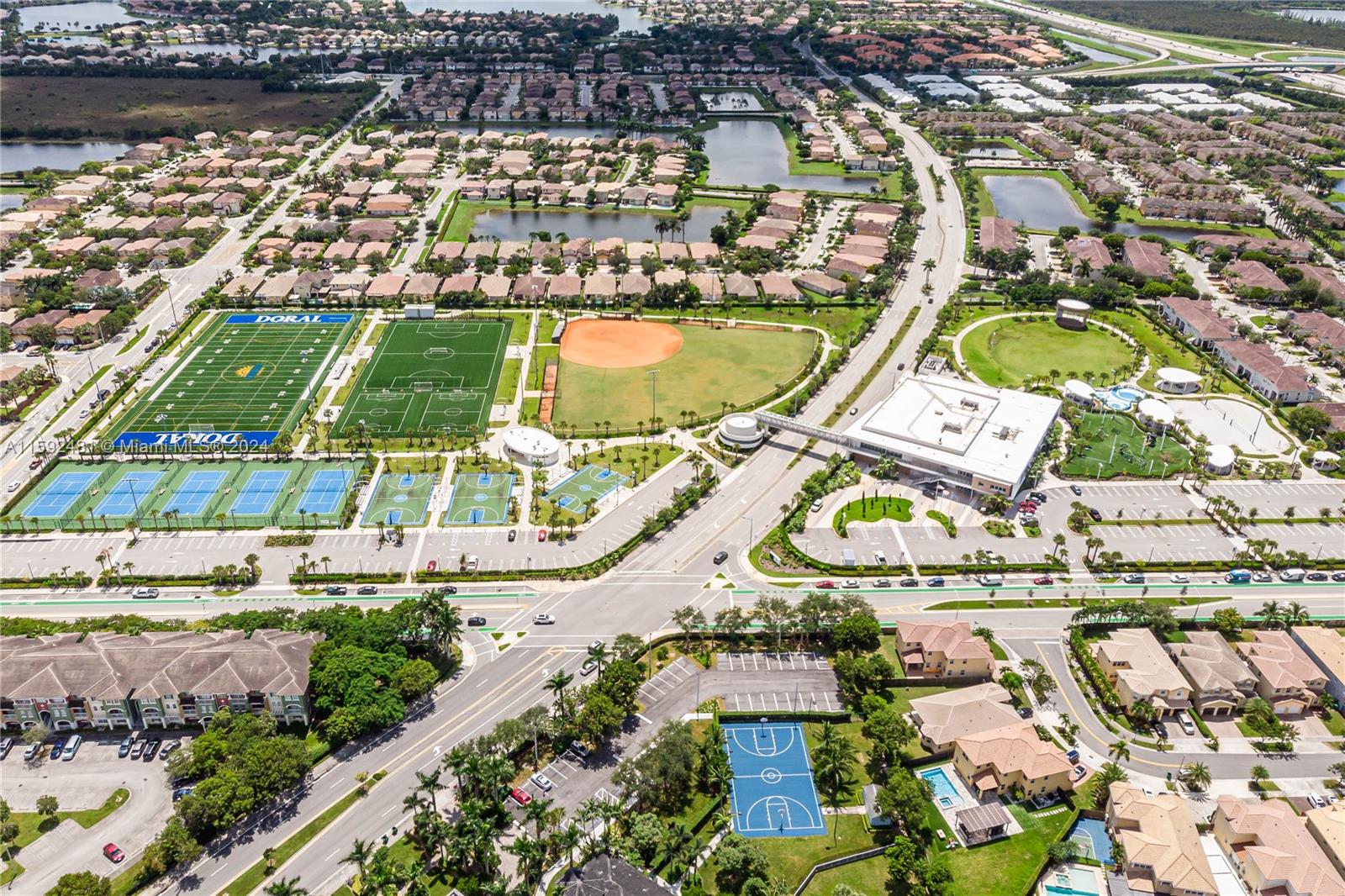 ISLANDS AT DORAL NORTHWES - Residential