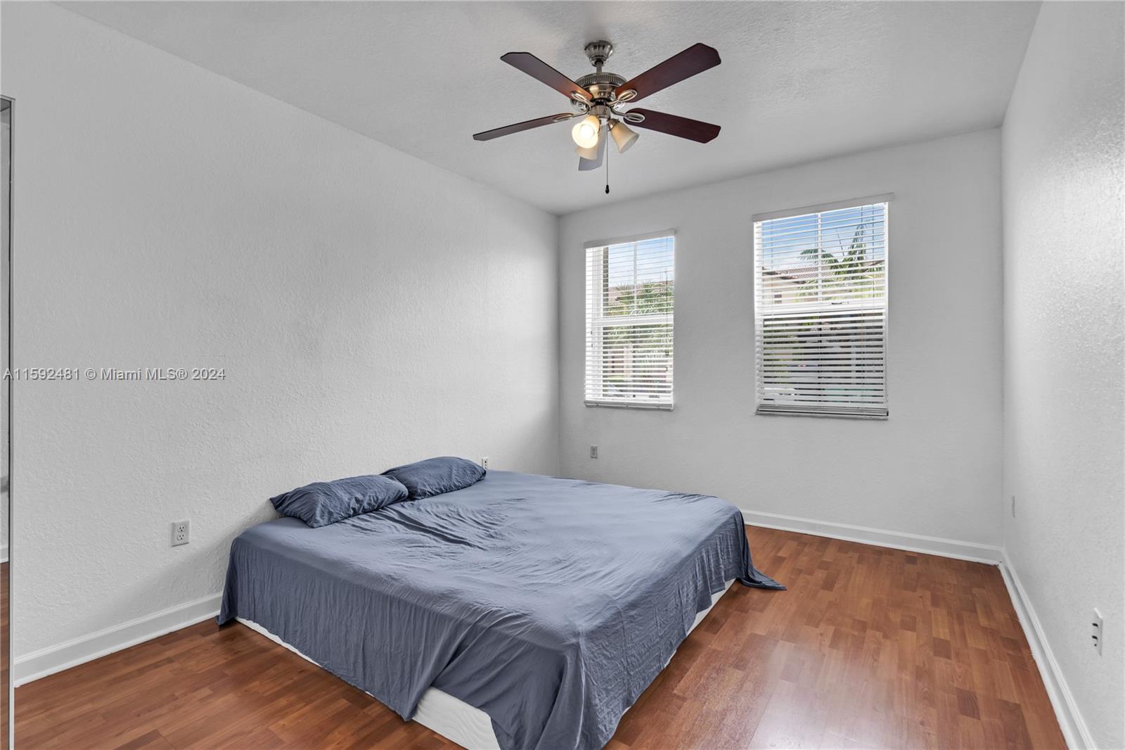 ISLANDS AT DORAL NORTHWES - Residential