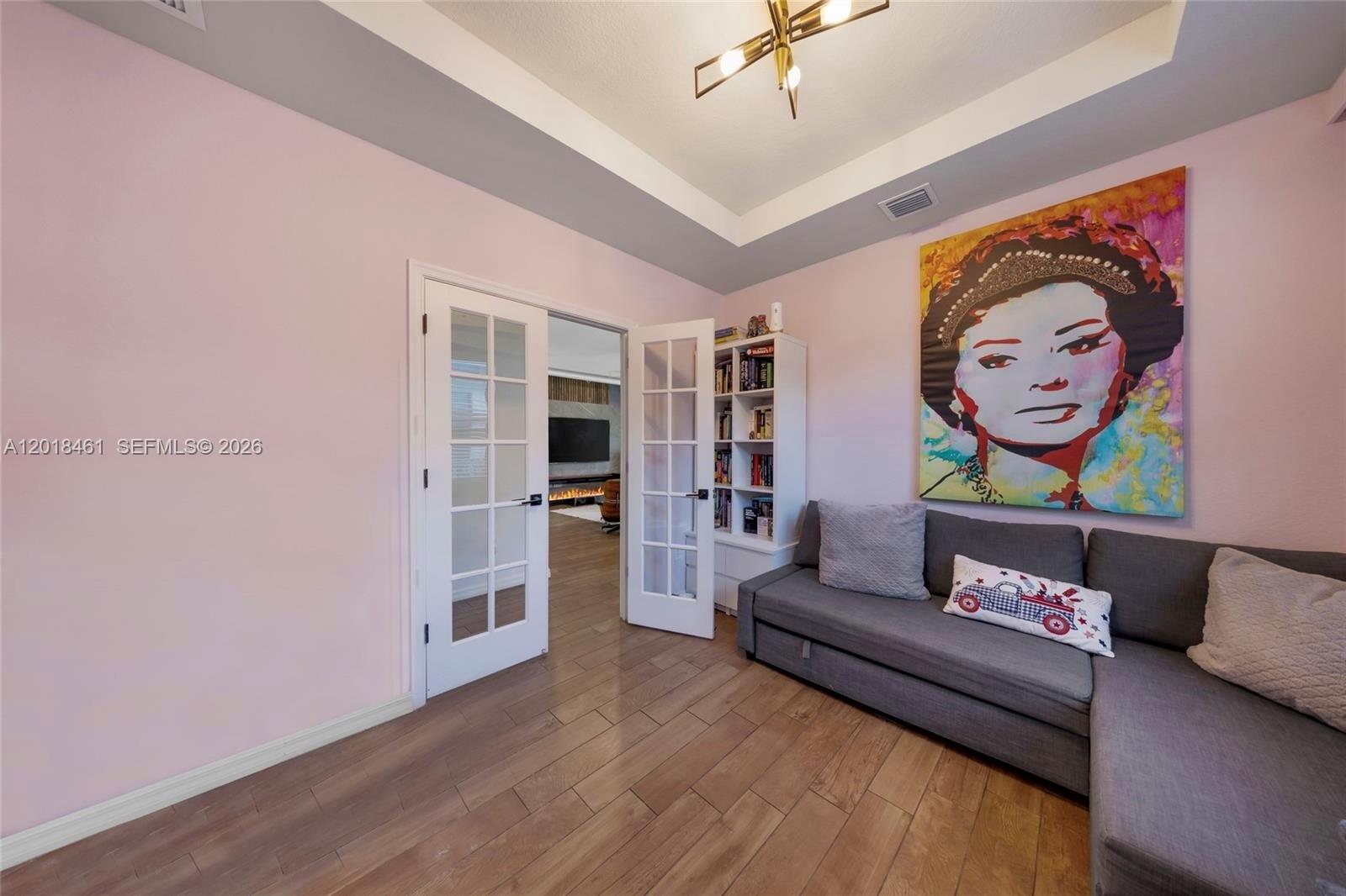 OAK TREE PROPERTY REDEVEL - Residential