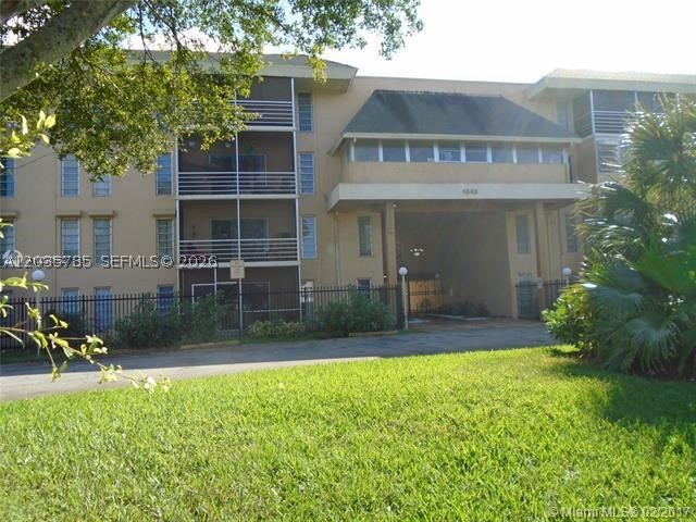 TOWN SQUARE CONDO - Residential Lease