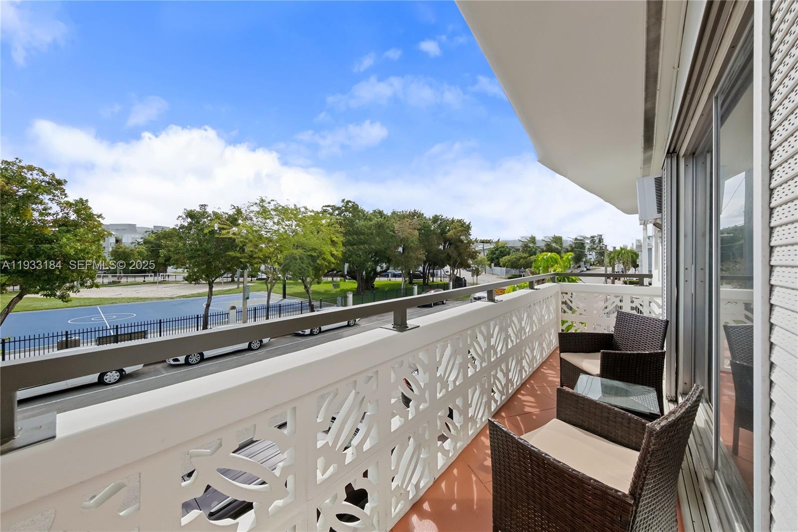 CREEK CLUB # 3 CONDO - Residential