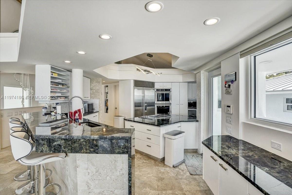 LAUDERDALE BEACH - Residential
