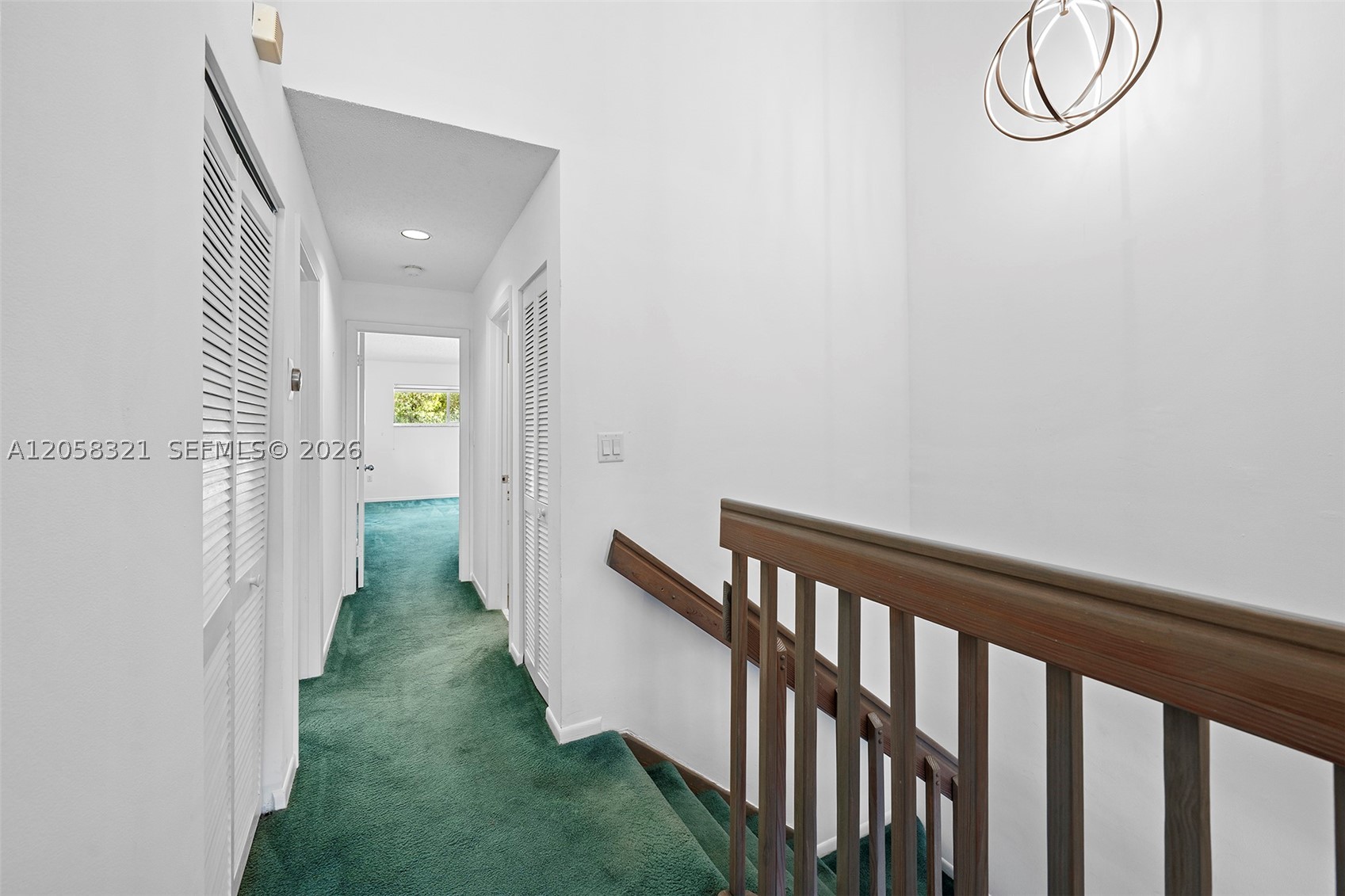 GOLDEN POINTE - Residential