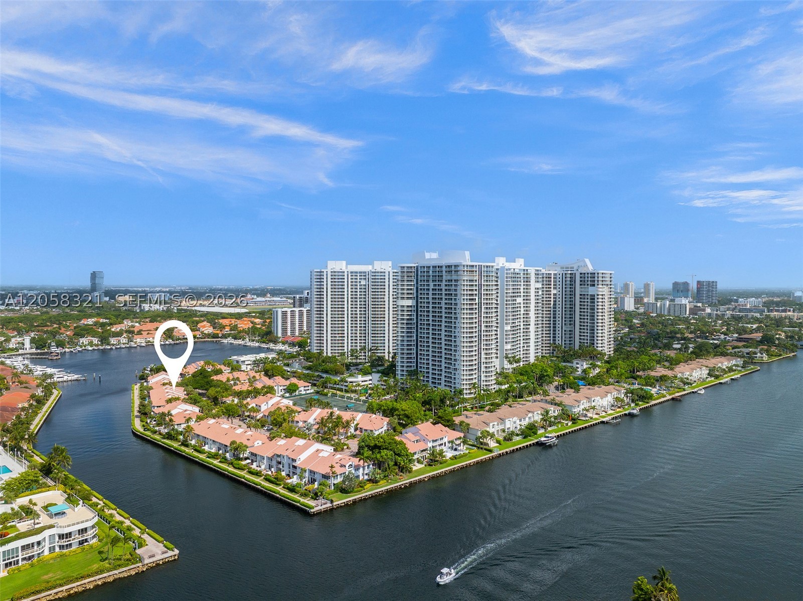 GOLDEN POINTE - Residential