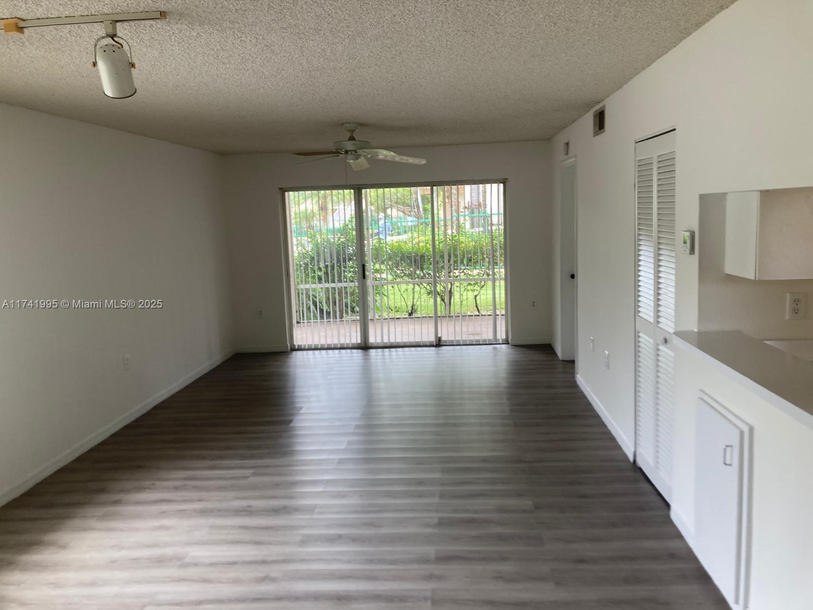 STERLING VILLAGES OF PALM - Residential Lease