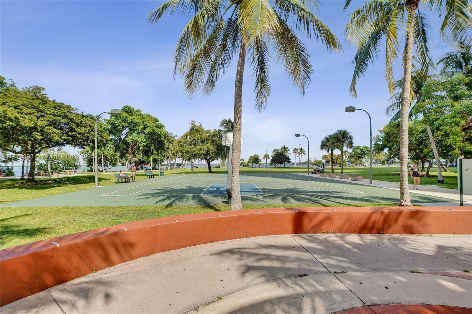 QUANTUM ON THE BAY CONDO - Residential