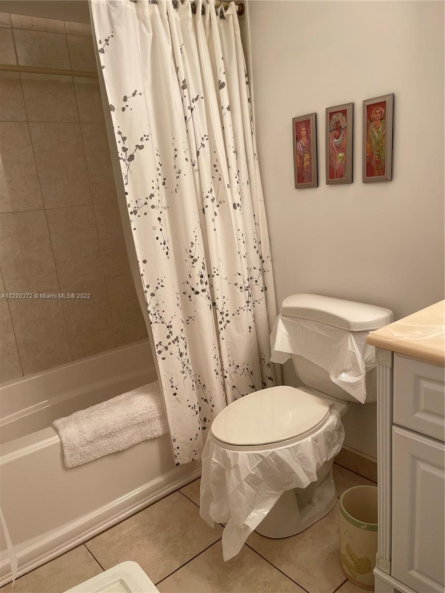 BRADLEY HALL CONDO - Residential