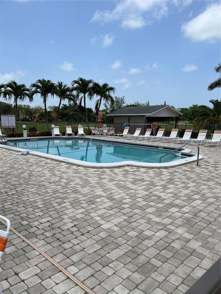BRADLEY HALL CONDO - Residential