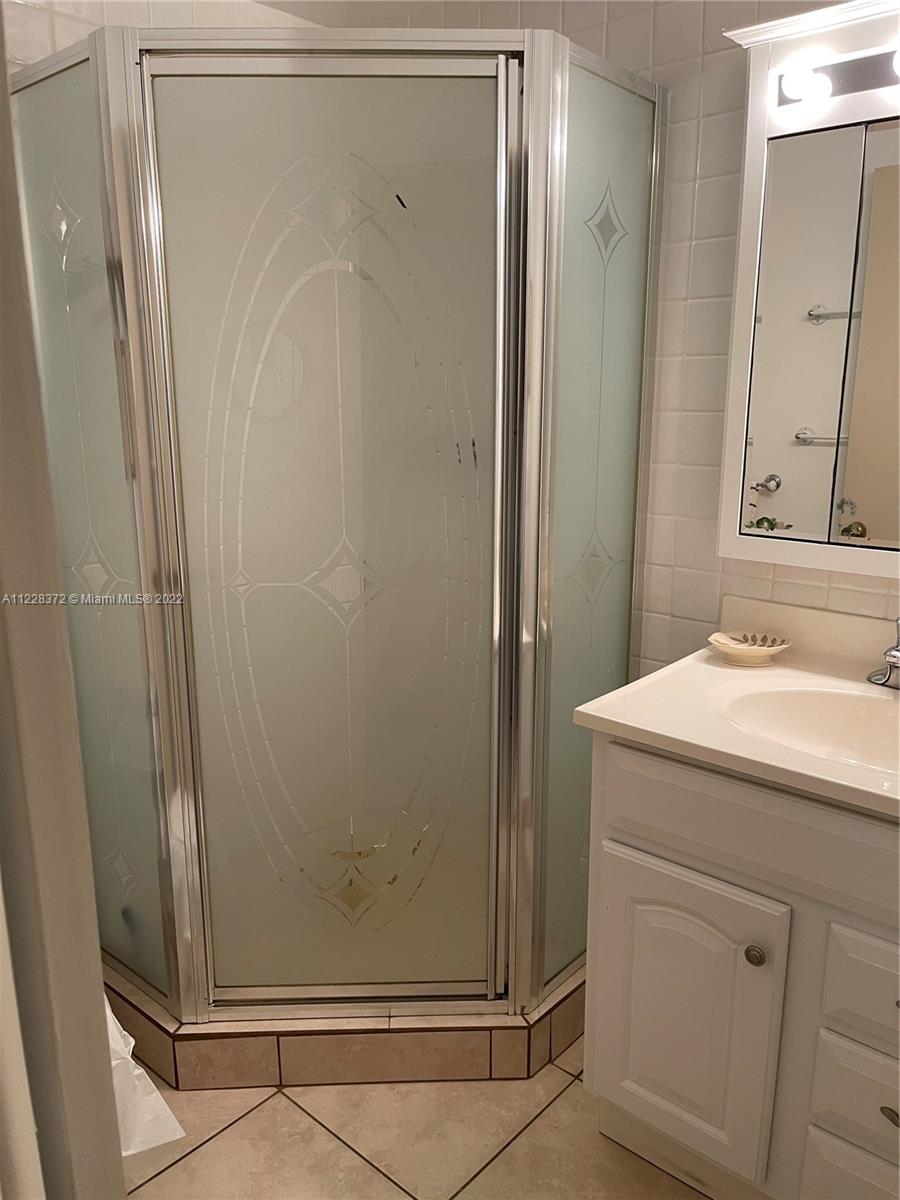 BRADLEY HALL CONDO - Residential