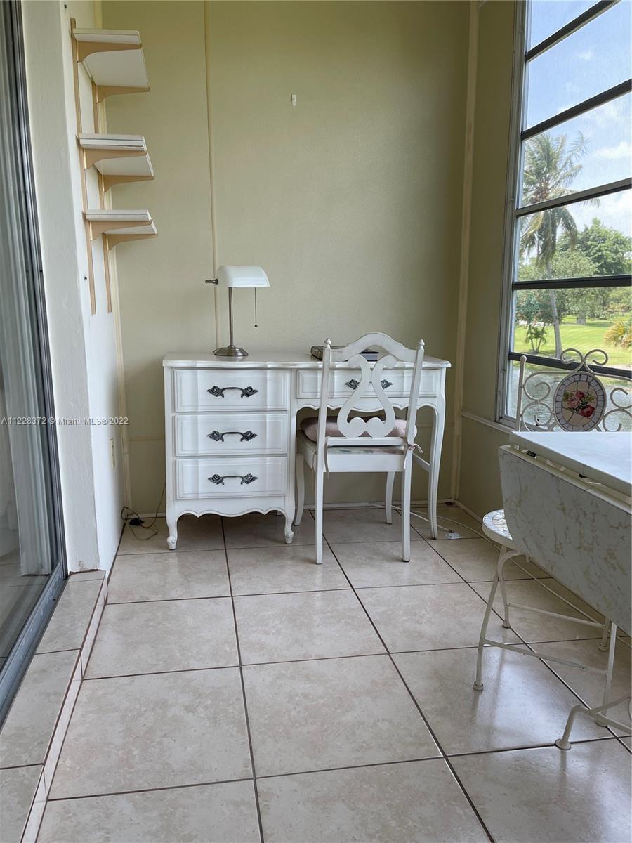 BRADLEY HALL CONDO - Residential