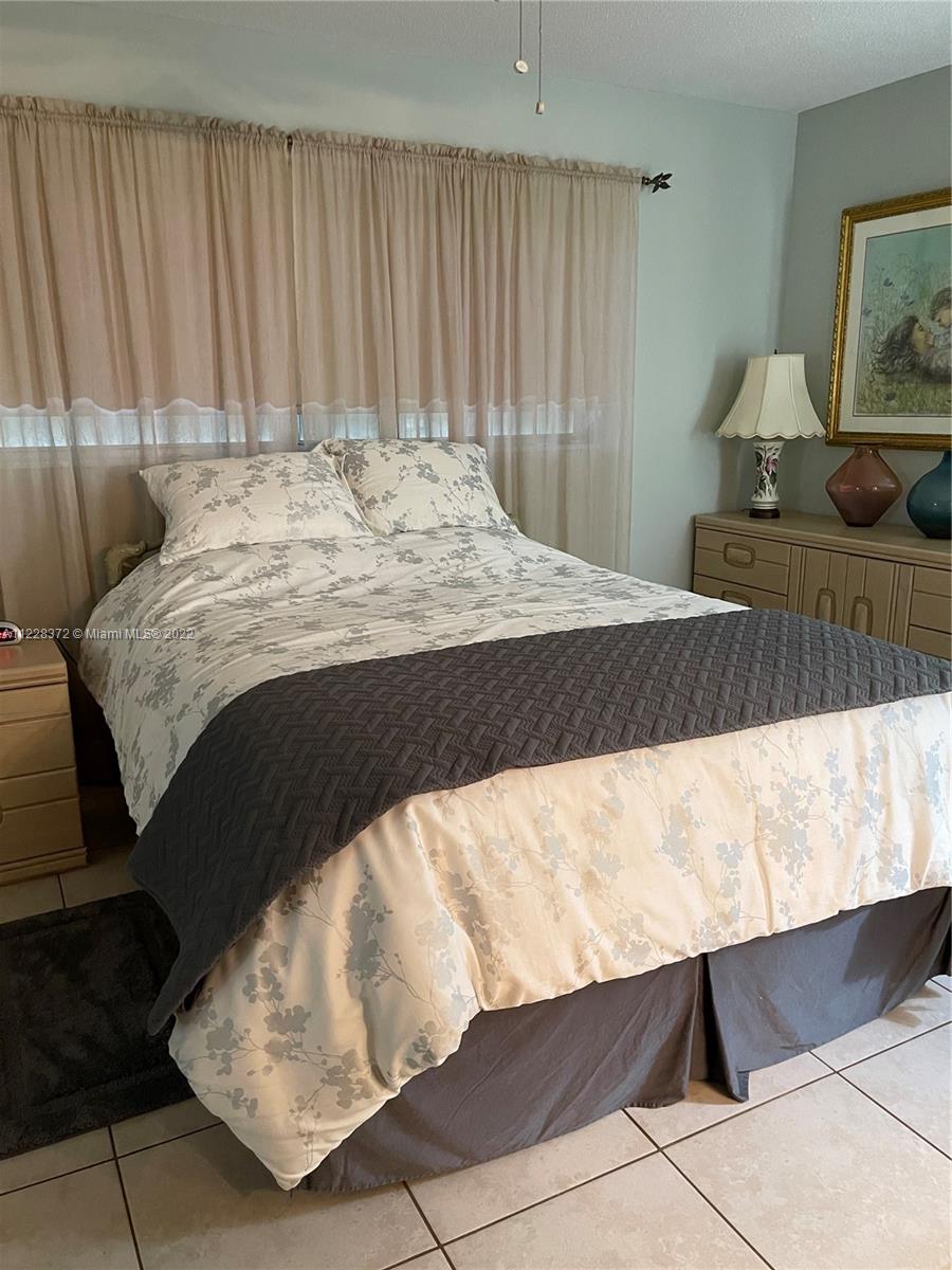 BRADLEY HALL CONDO - Residential