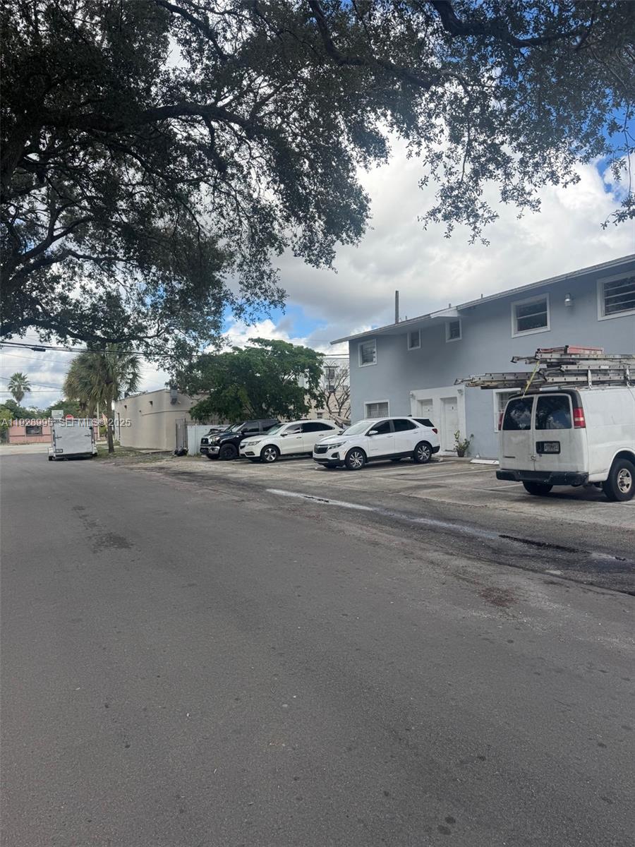 DAVIE BOULEVARD PARK - Residential Income
