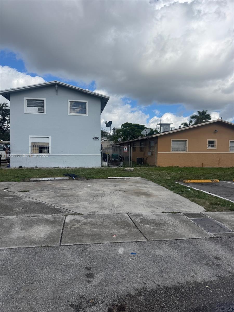 DAVIE BOULEVARD PARK - Residential Income