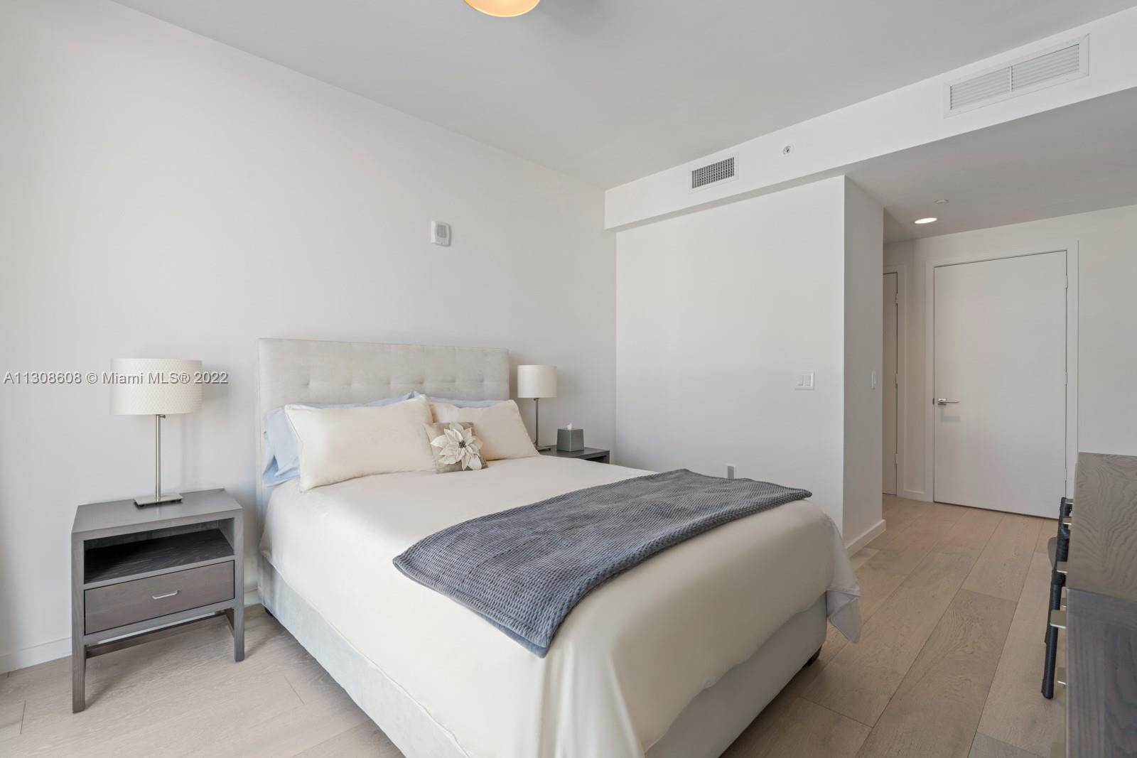 ONE OCEAN CONDO - Residential