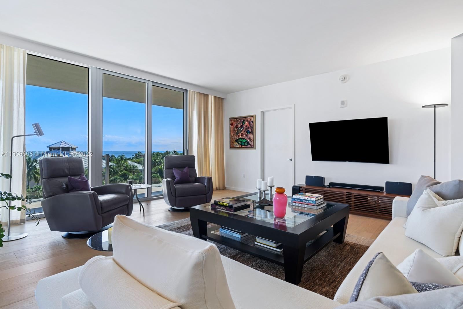 ONE OCEAN CONDO - Residential