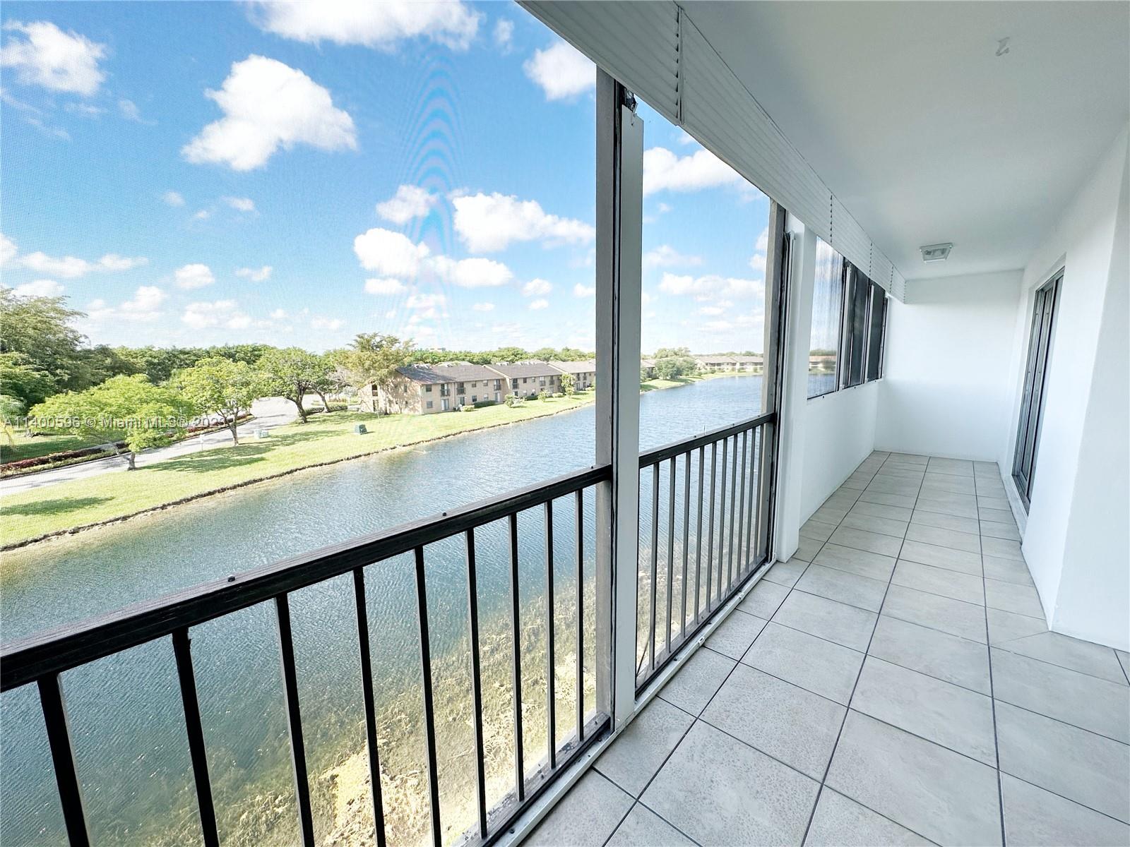 SUNRISE ISLAND CONDOMINIU - Residential