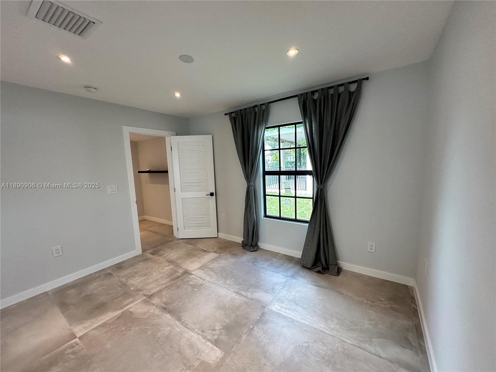 MIAMI GATEWAY REV - Residential Lease