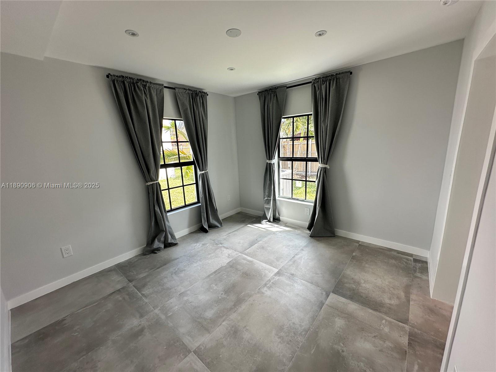 MIAMI GATEWAY REV - Residential Lease