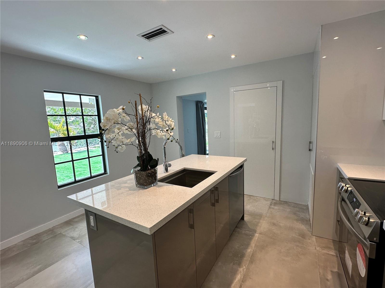 MIAMI GATEWAY REV - Residential Lease