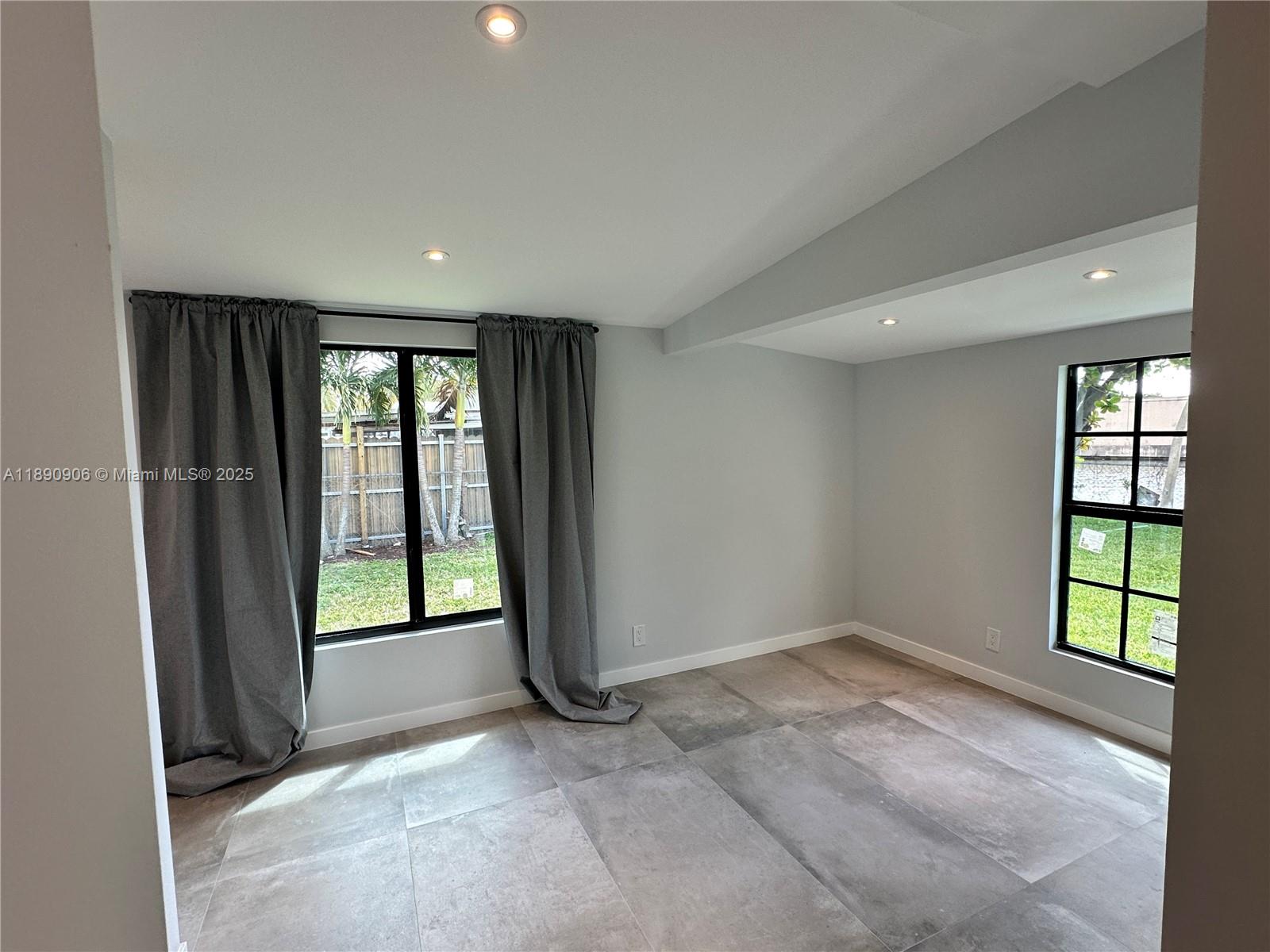 MIAMI GATEWAY REV - Residential Lease