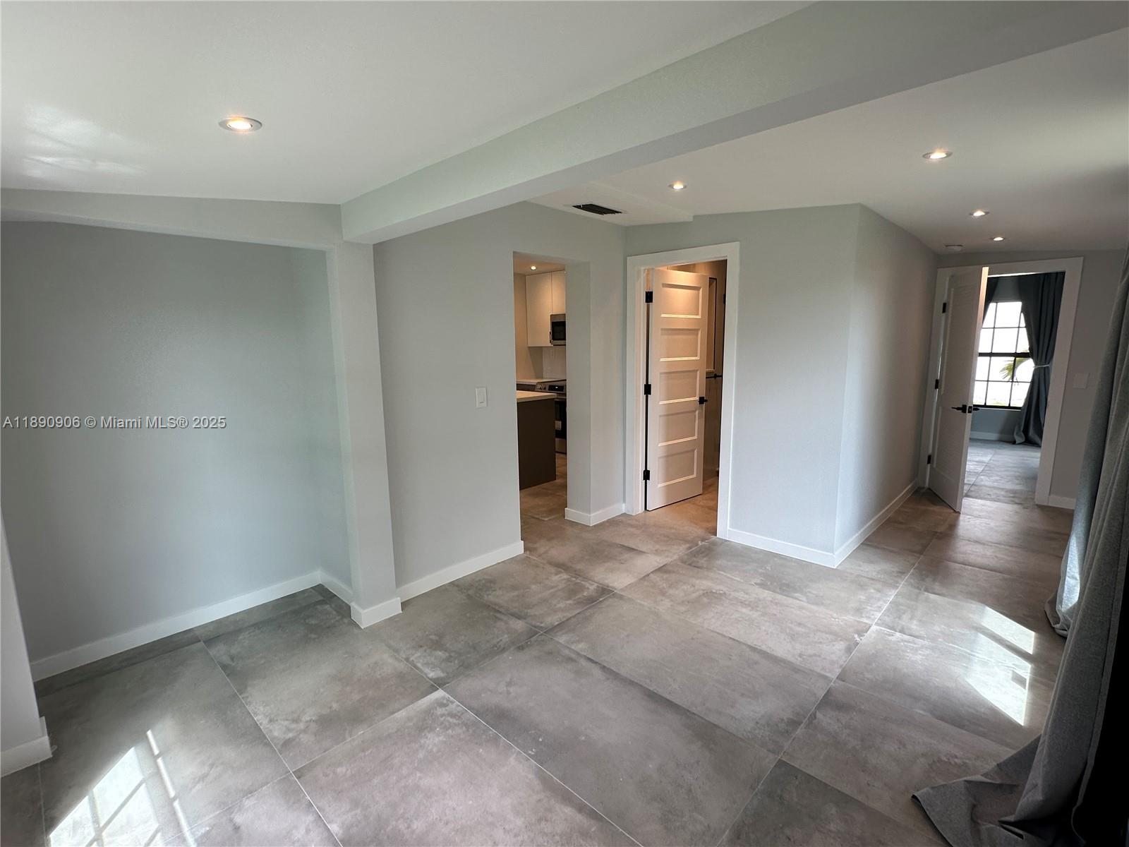 MIAMI GATEWAY REV - Residential Lease