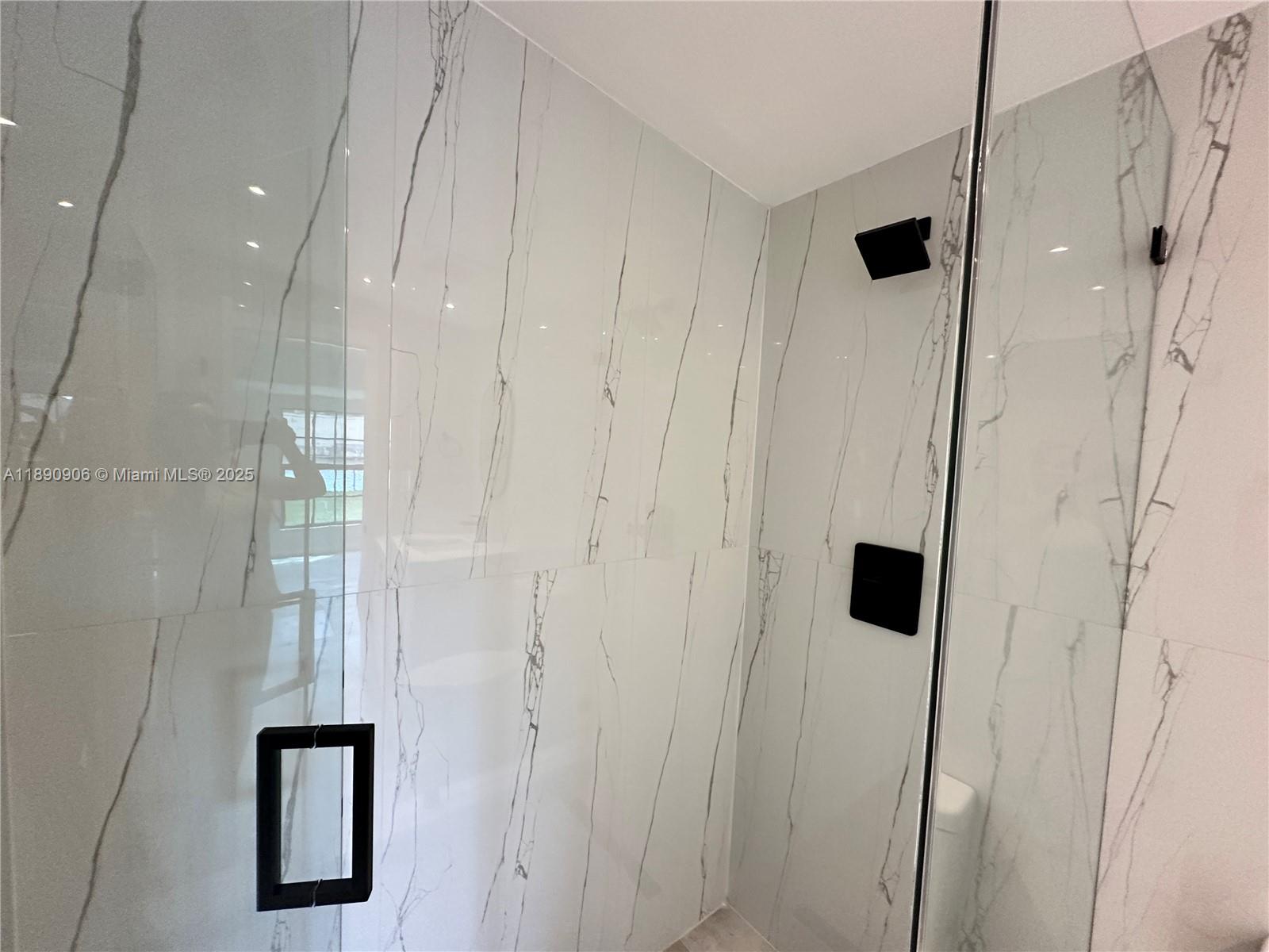 MIAMI GATEWAY REV - Residential Lease