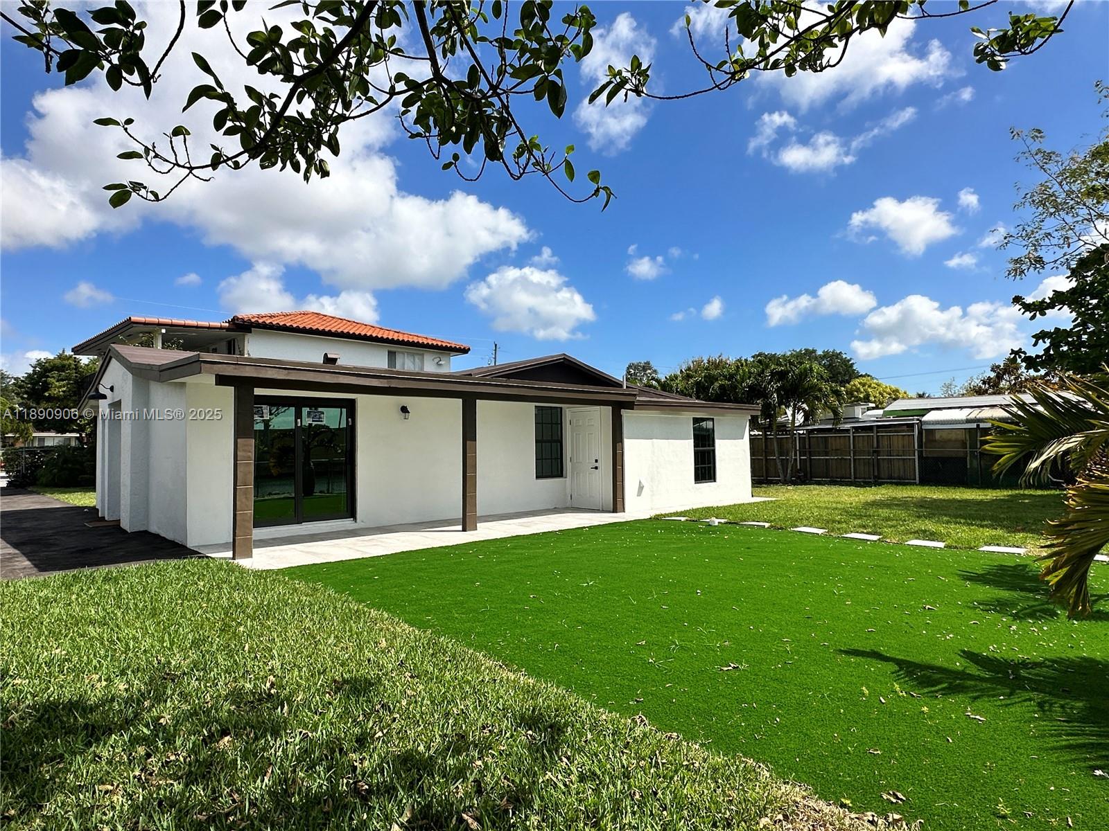 MIAMI GATEWAY REV - Residential Lease