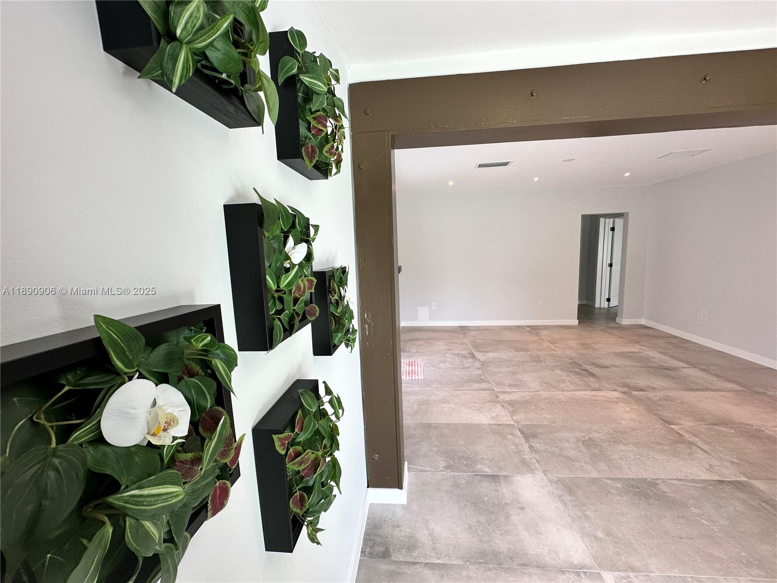 MIAMI GATEWAY REV - Residential Lease