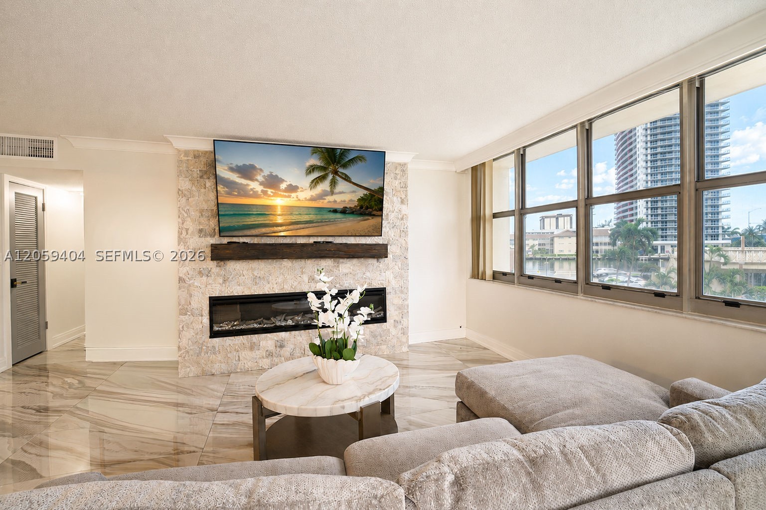IMPERIAL TOWERS CONDO - Residential