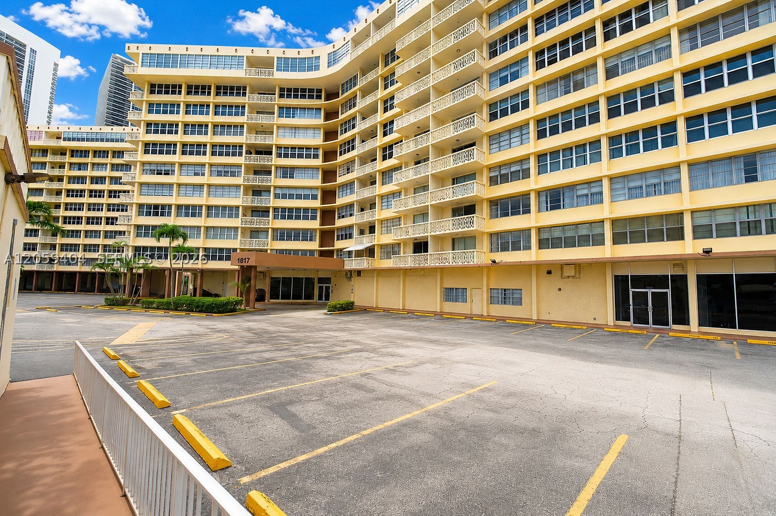 IMPERIAL TOWERS CONDO - Residential