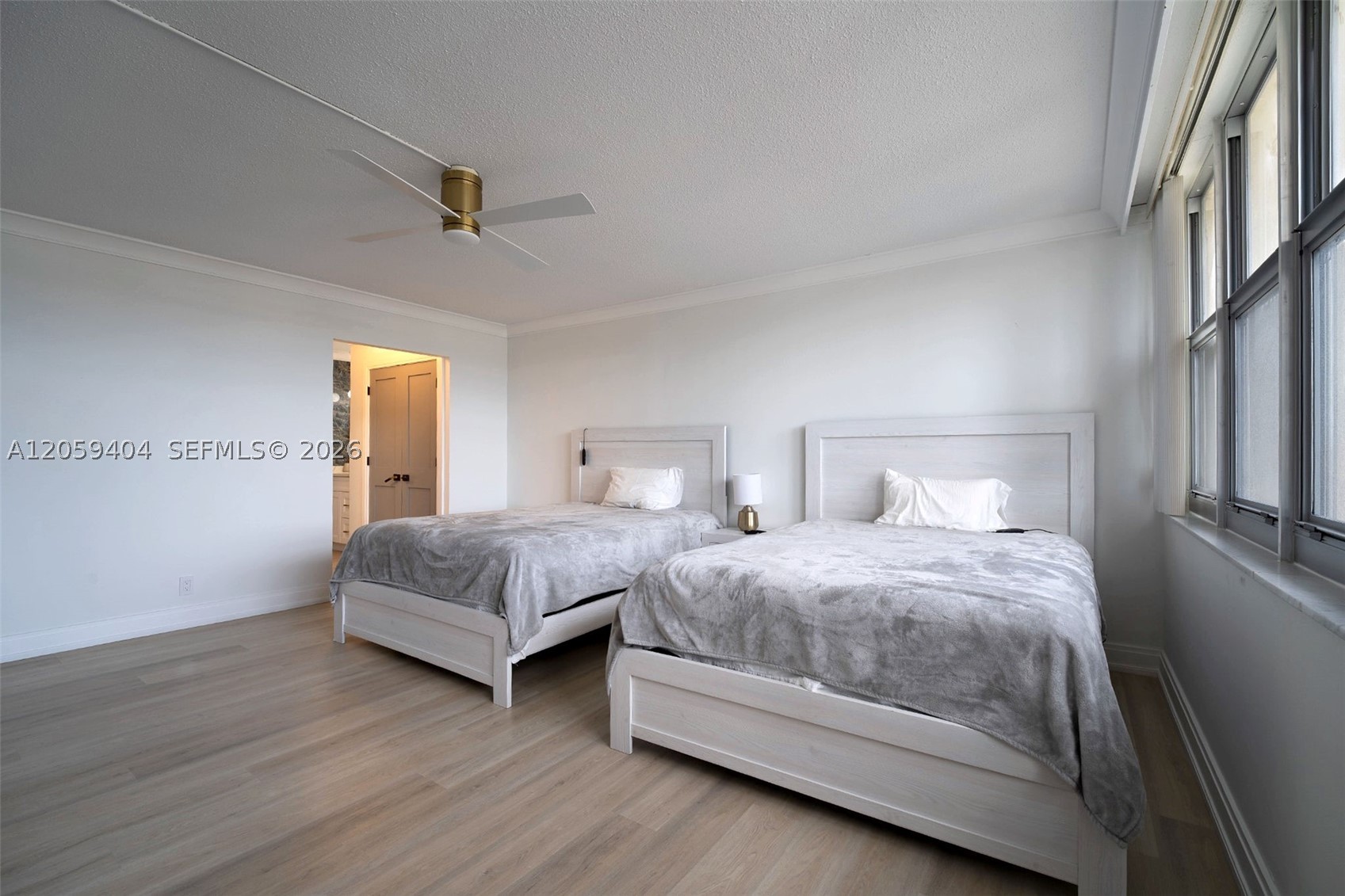 IMPERIAL TOWERS CONDO - Residential