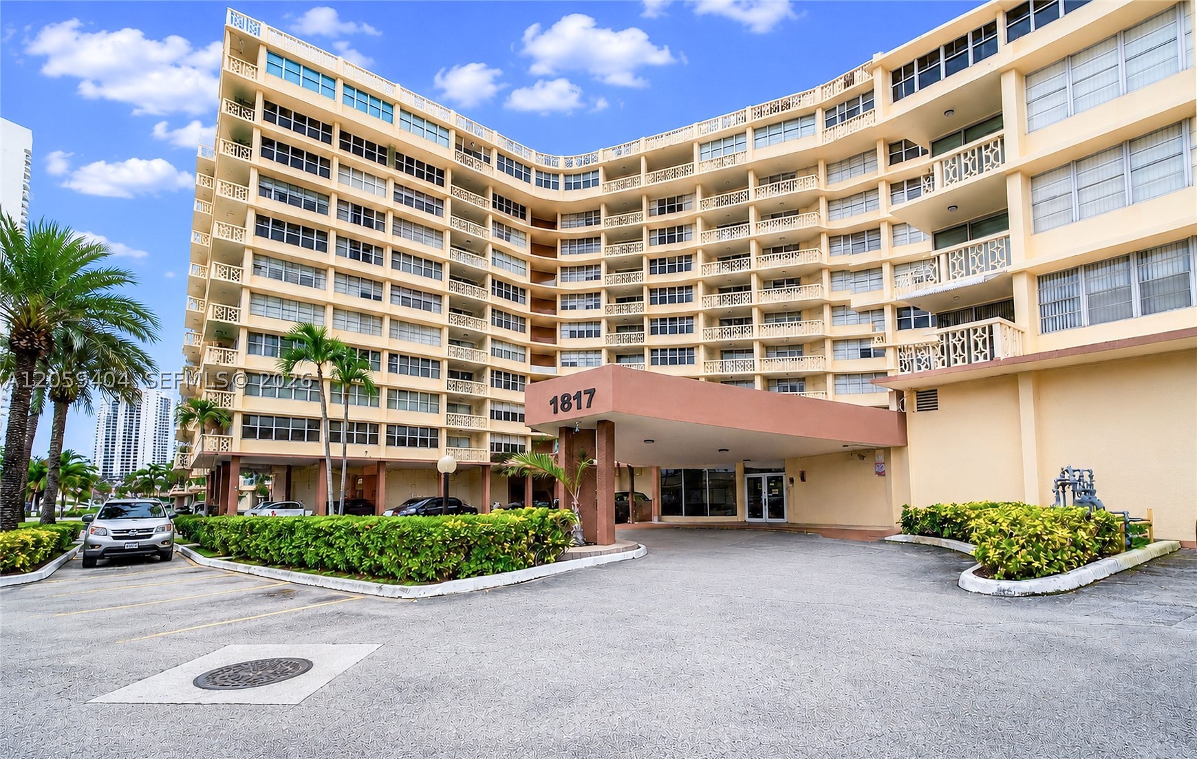 IMPERIAL TOWERS CONDO - Residential