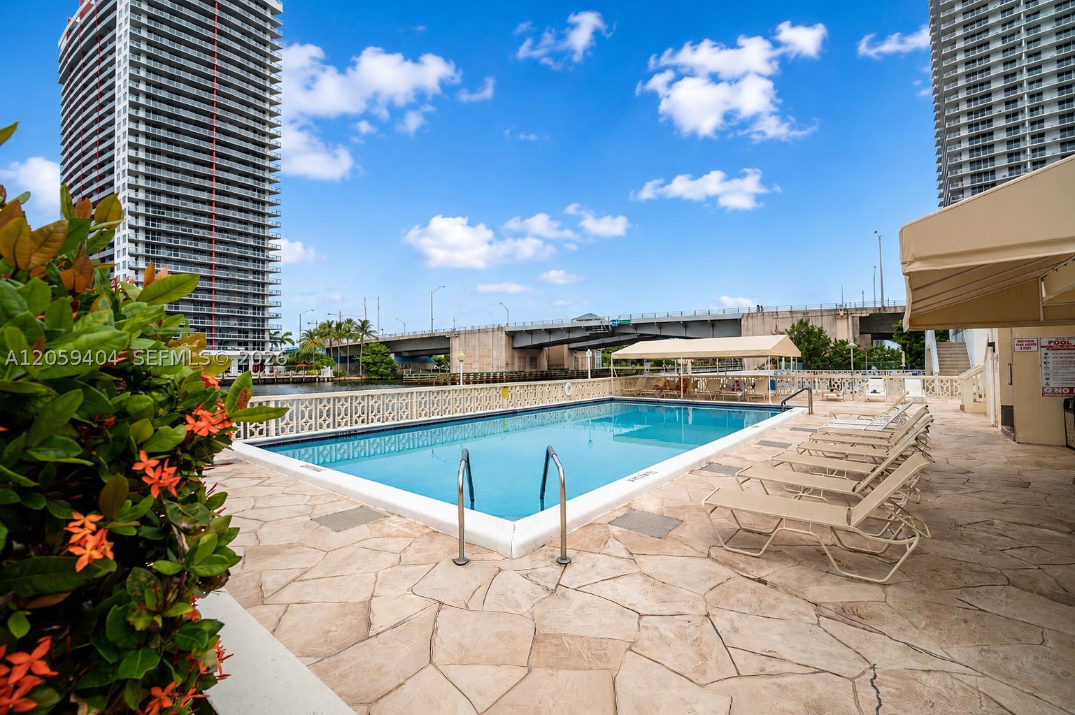 IMPERIAL TOWERS CONDO - Residential