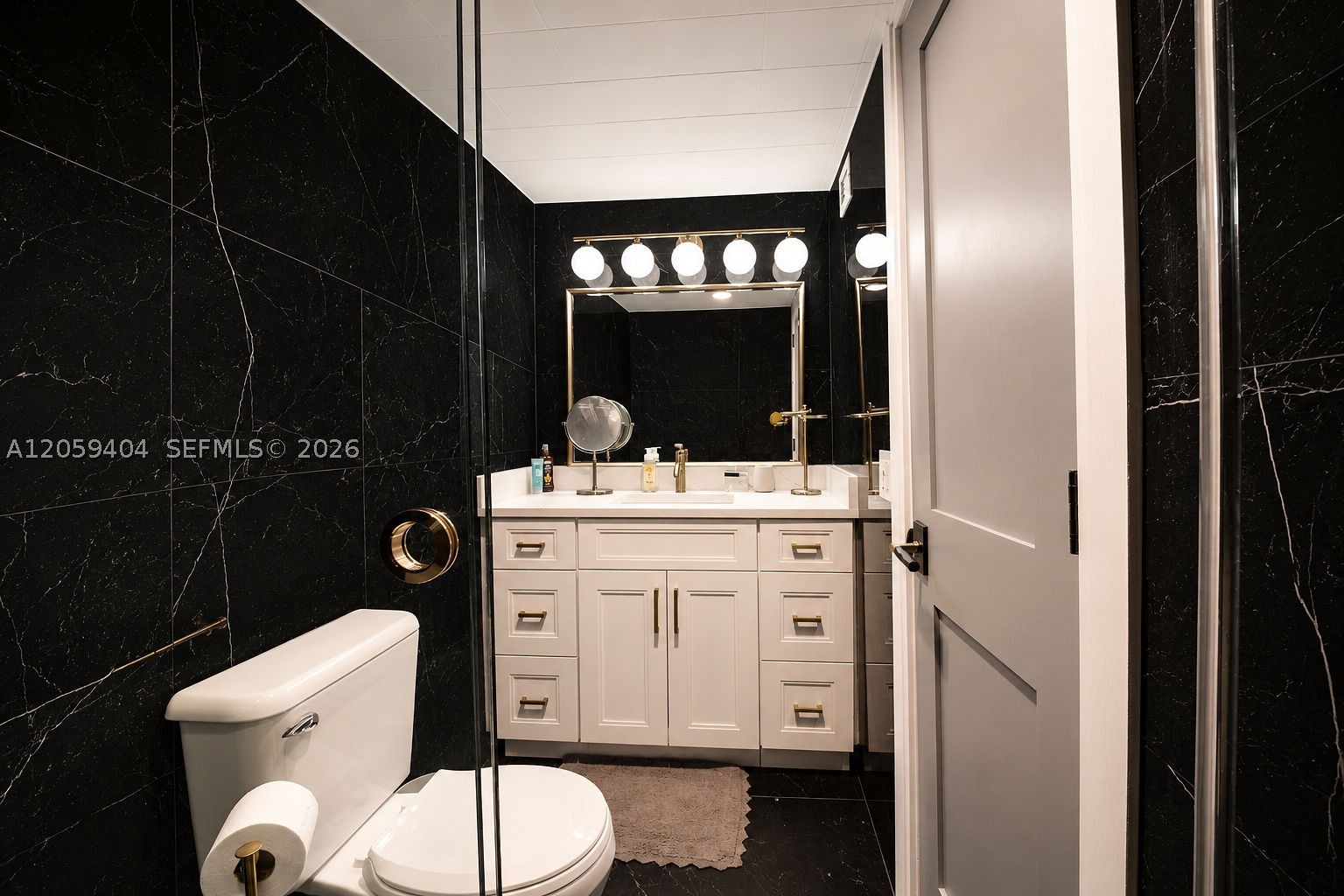 IMPERIAL TOWERS CONDO - Residential