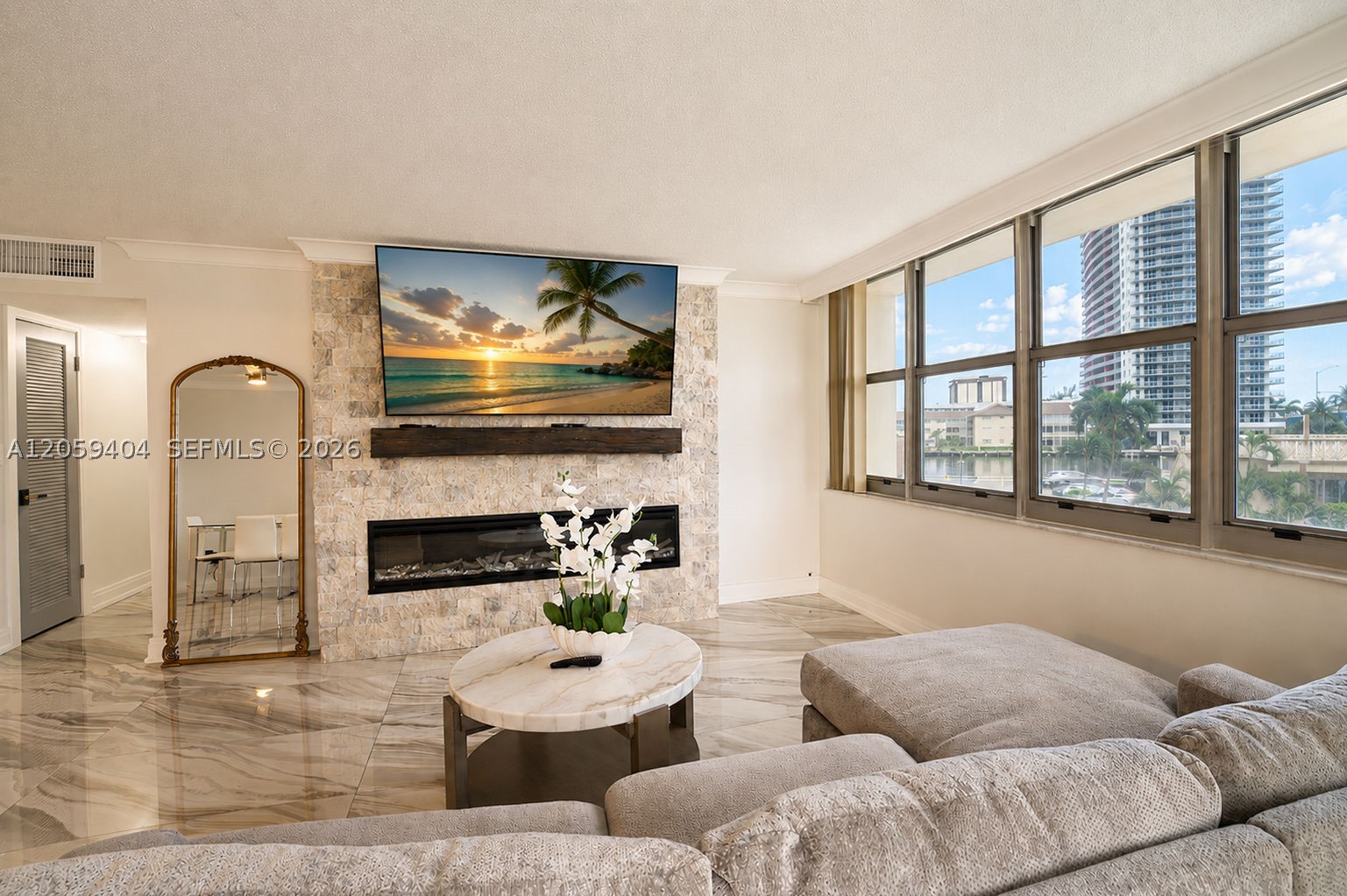 IMPERIAL TOWERS CONDO - Residential