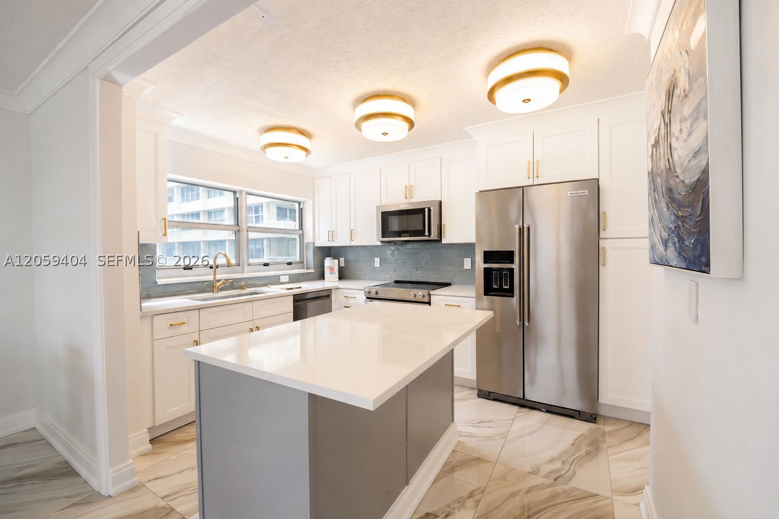 IMPERIAL TOWERS CONDO - Residential